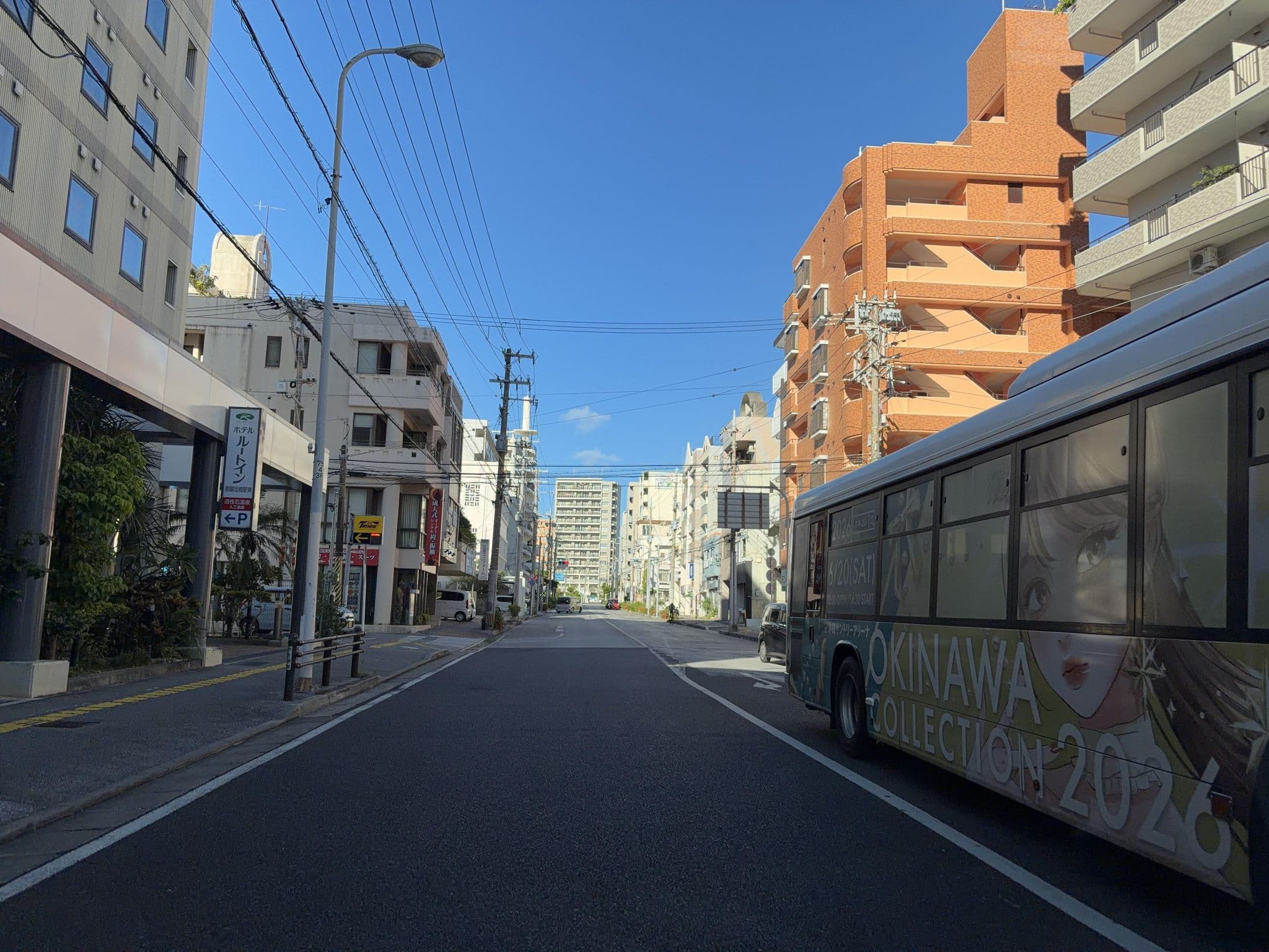 Street view near ホテルルートイン那覇旭橋駅東, Naha — © Kamikou (CC BY-SA · Mapillary)
