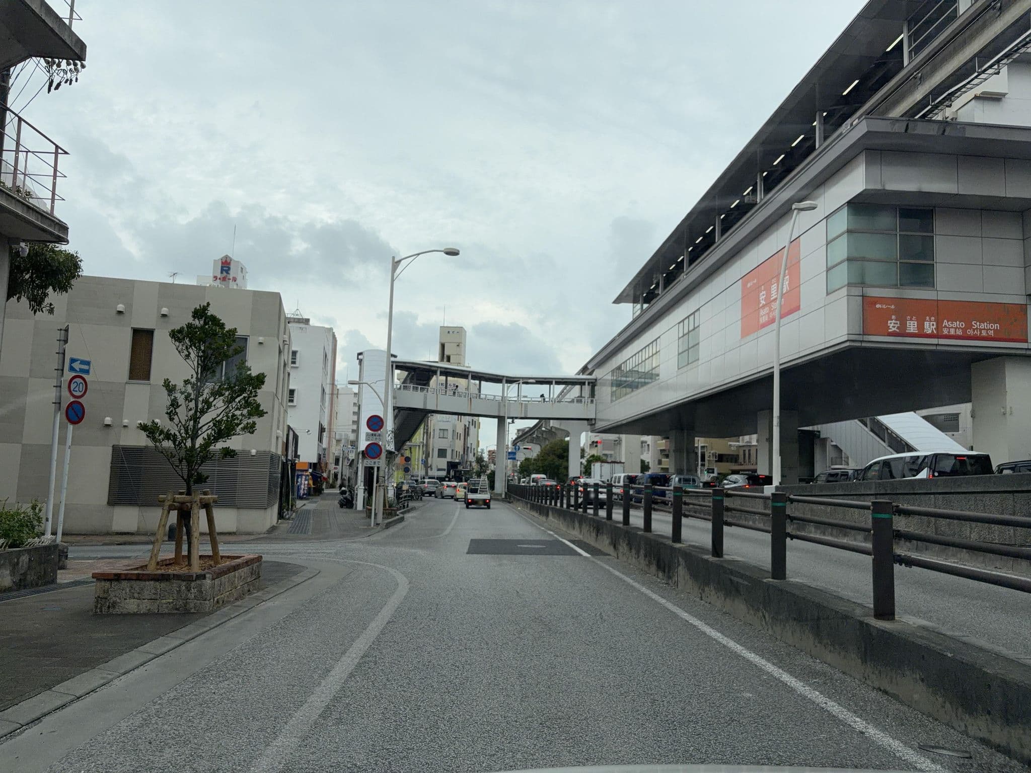 Street view near 丸徳, Naha — © Kamikou (CC BY-SA · Mapillary)