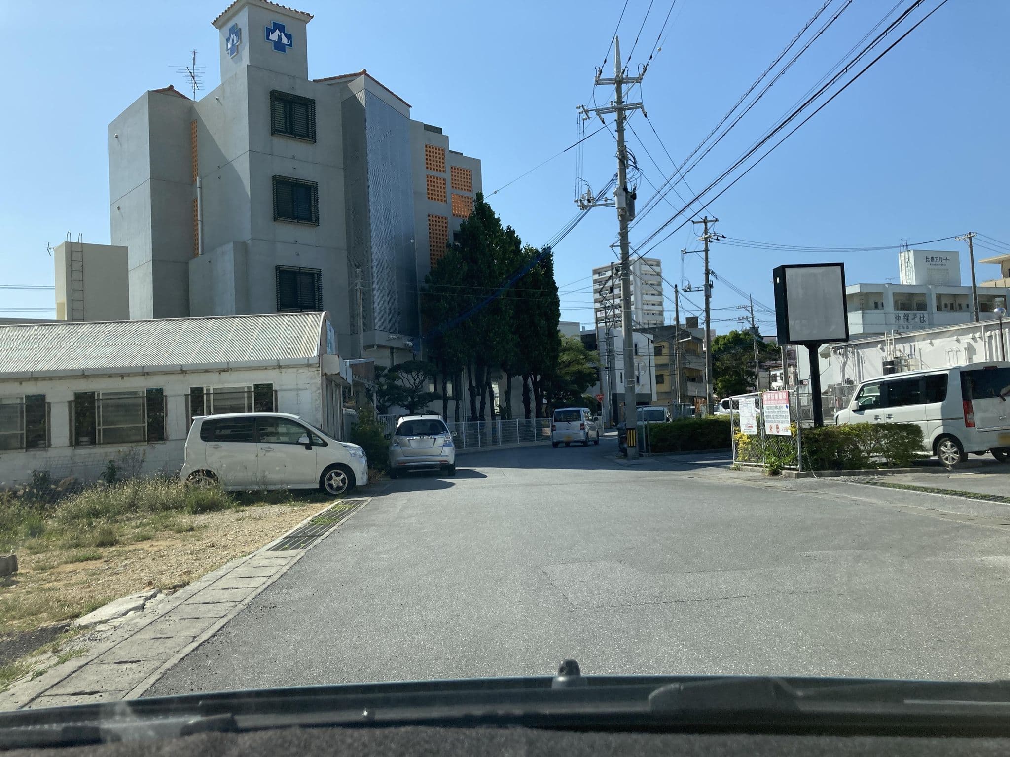 Street view near みなとホテル, Urasoe — © pika_sky (CC BY-SA · Mapillary)