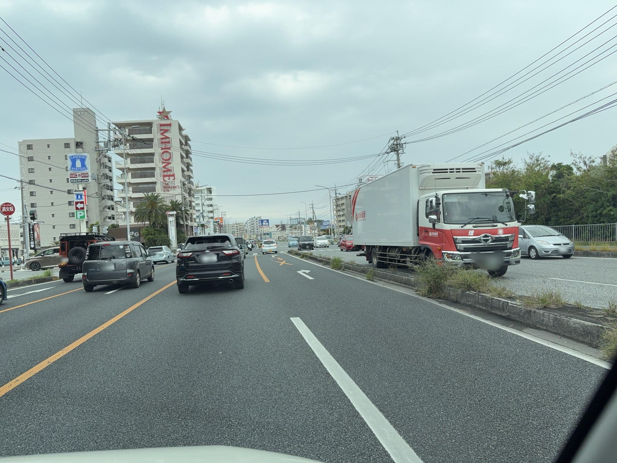 Street view near Lapin Mihama Residence Hotel, Chatan — © okkin (CC BY-SA · Mapillary)