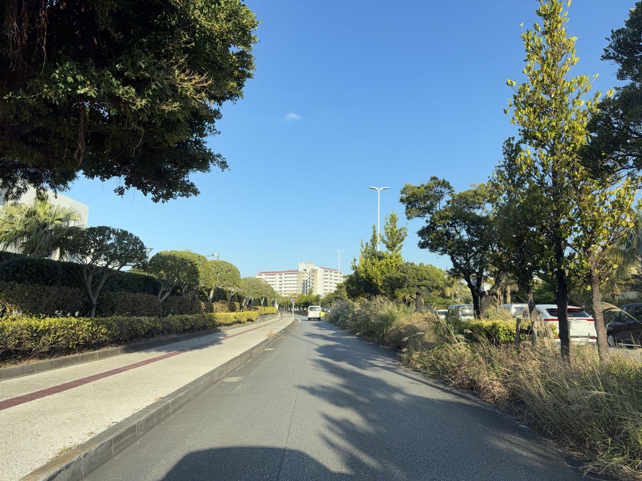 Street view near ラグナガーデンホテル 羽衣の間, Urasoe — © Kamikou (CC BY-SA · Mapillary)