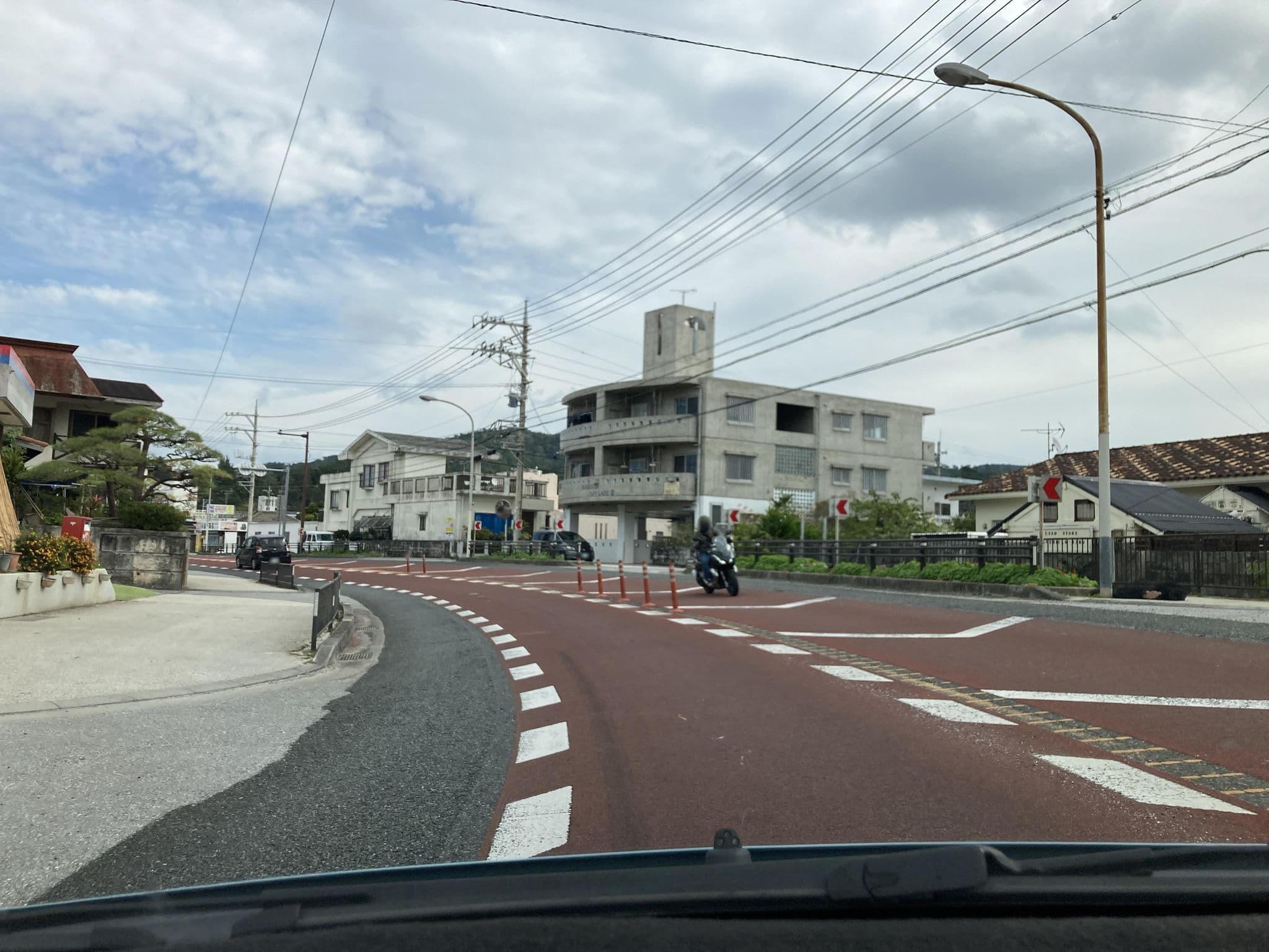 Street view near シーサイドスペースBB, Onna — © pika_sky (CC BY-SA · Mapillary)