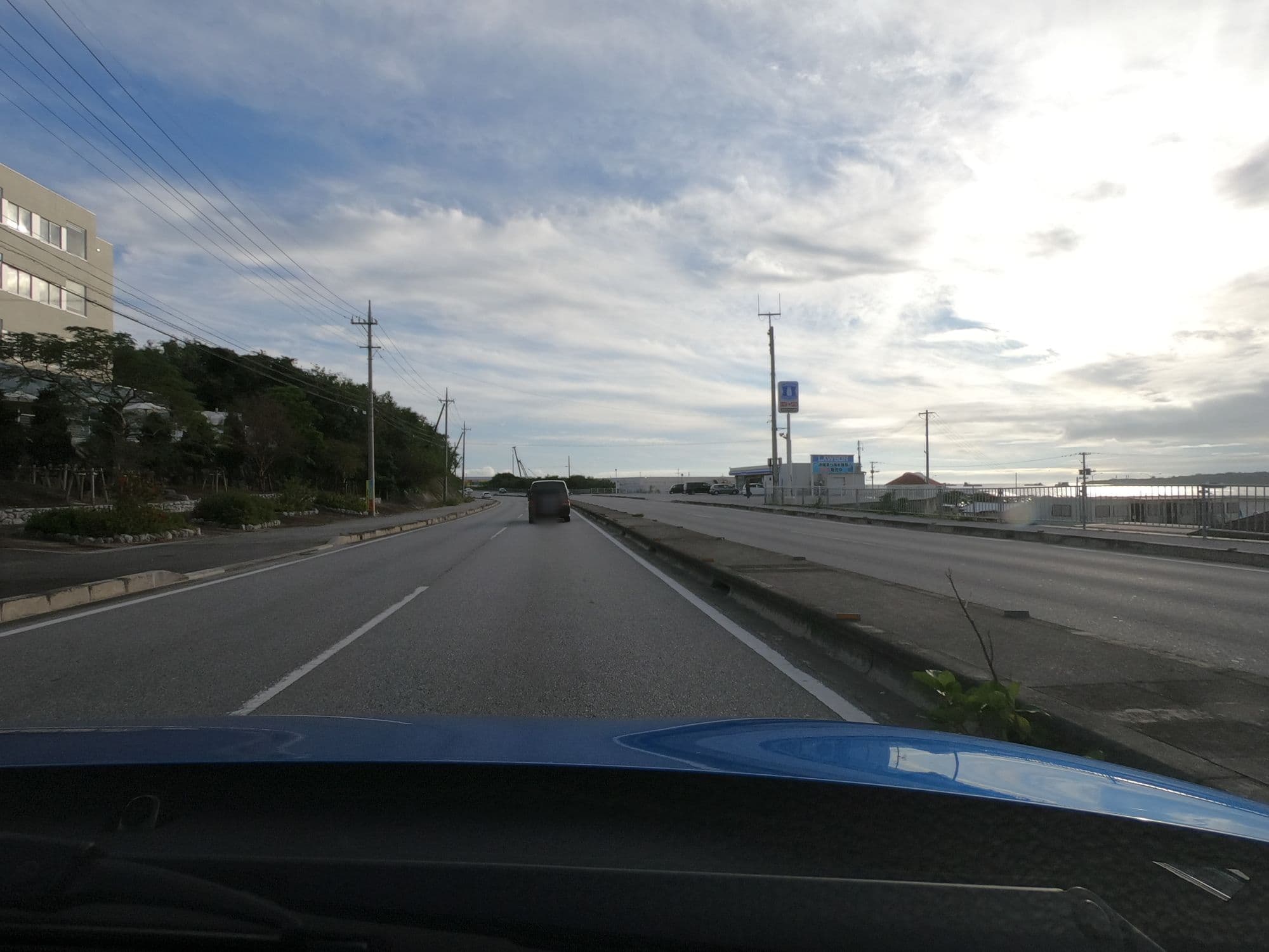 Street view near マレアリゾート・モトブ, Motobu — © 24dakenlo (CC BY-SA · Mapillary)
