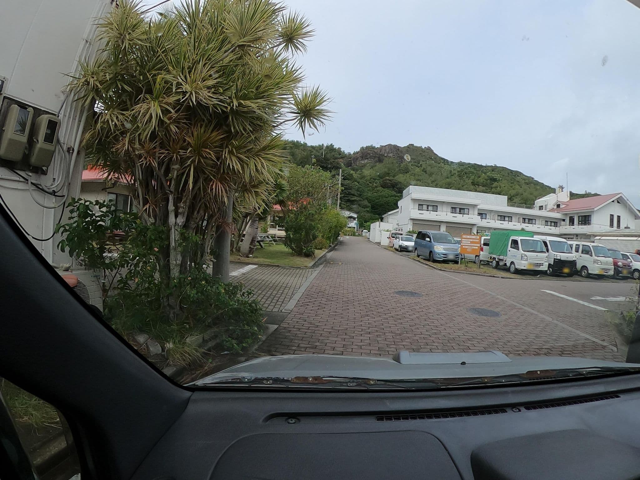 Street view near 父島ペンション, Ogasawara — © wata909 (CC BY-SA · Mapillary)