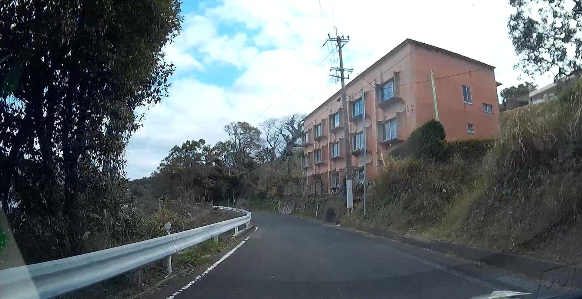 Street view near 湯の児 大洞窟温泉 山海館, Minamata — © caesium (CC BY-SA · Mapillary)