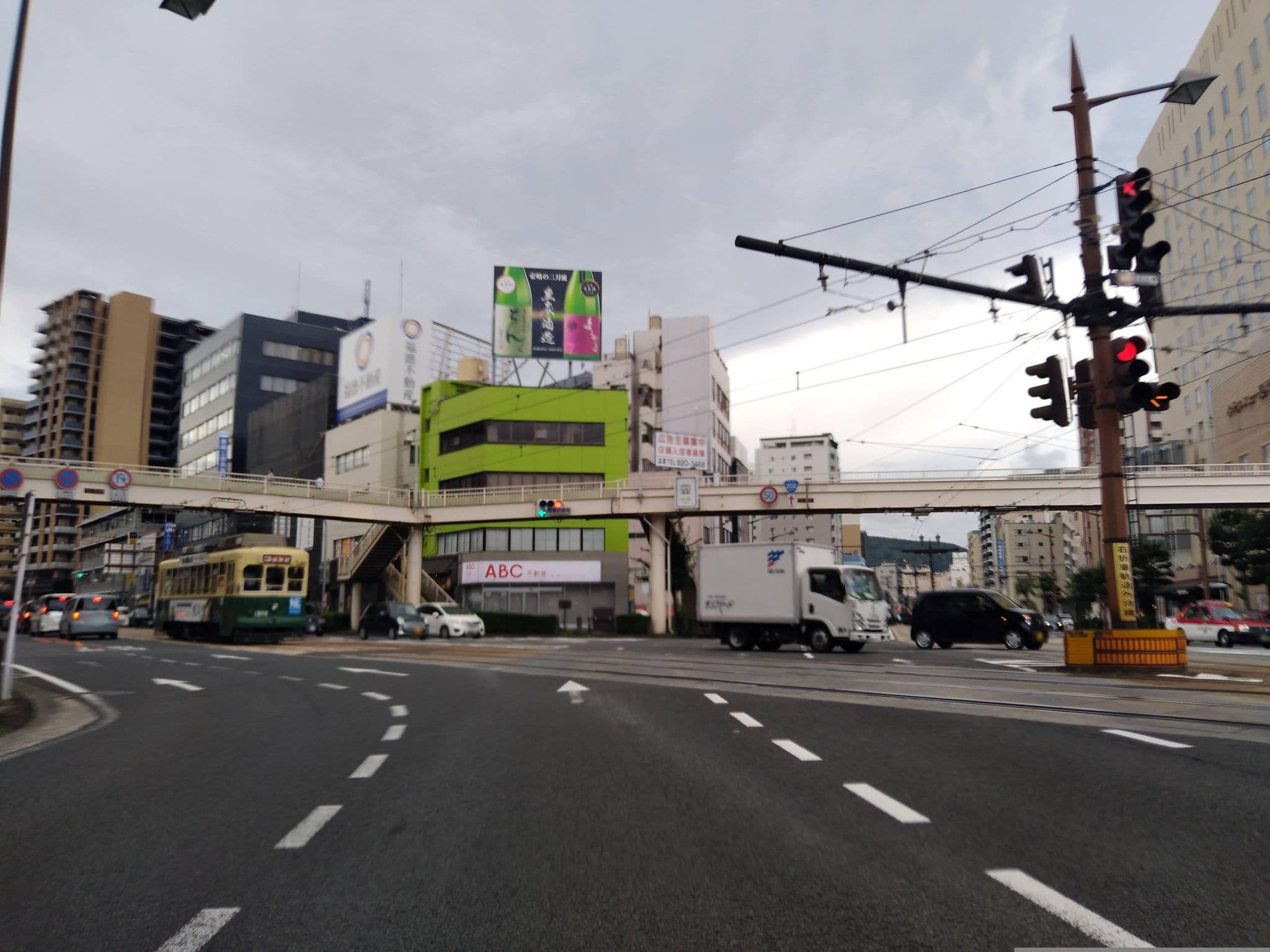 Street view near ホテルクオーレ長崎駅前 (Hotel Cuore), Nagasaki — © yasunari (CC BY-SA · Mapillary)