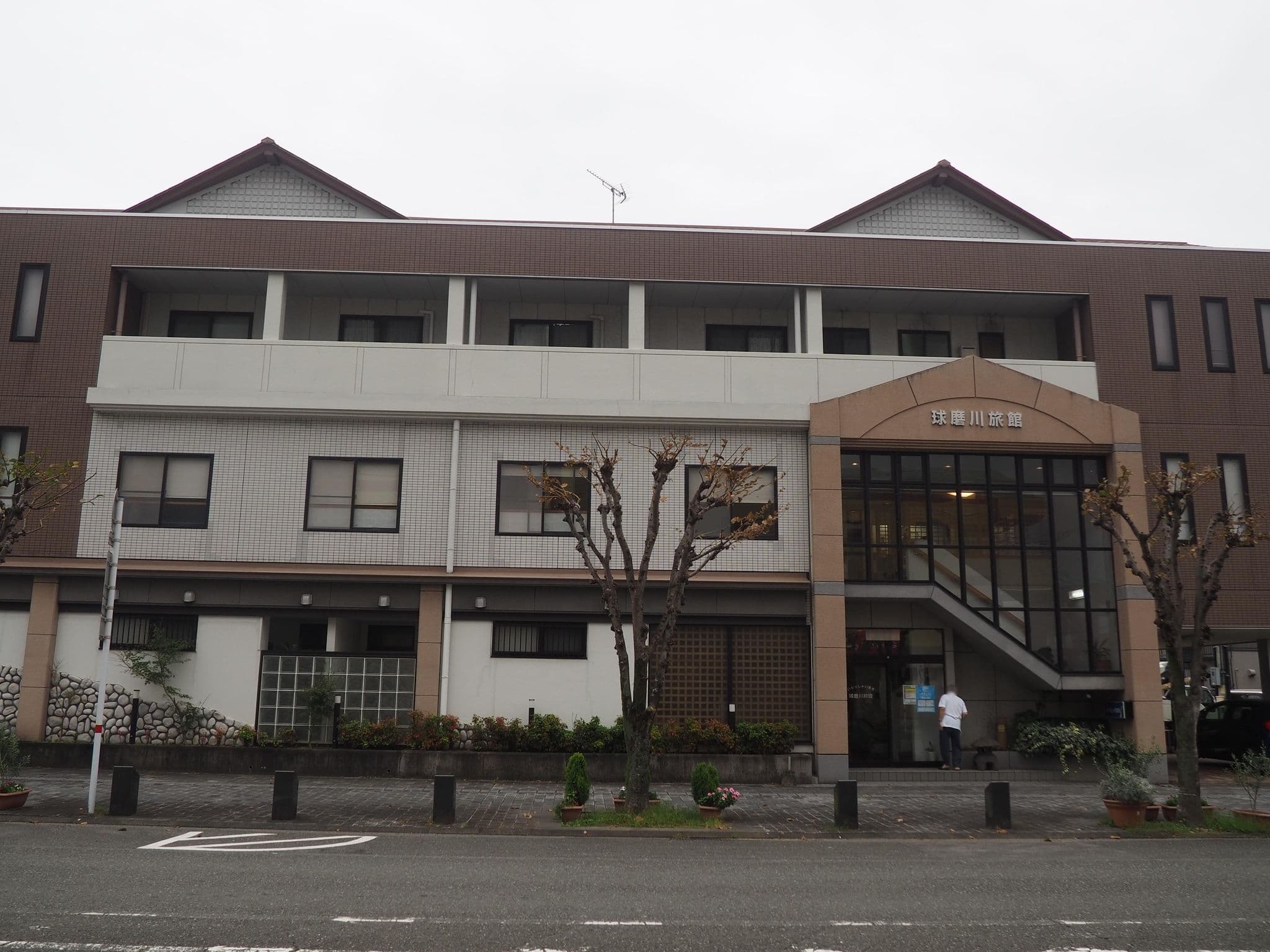 Street view near 球磨川旅館, Honmachi — © okadatsuneo (CC BY-SA · Mapillary)