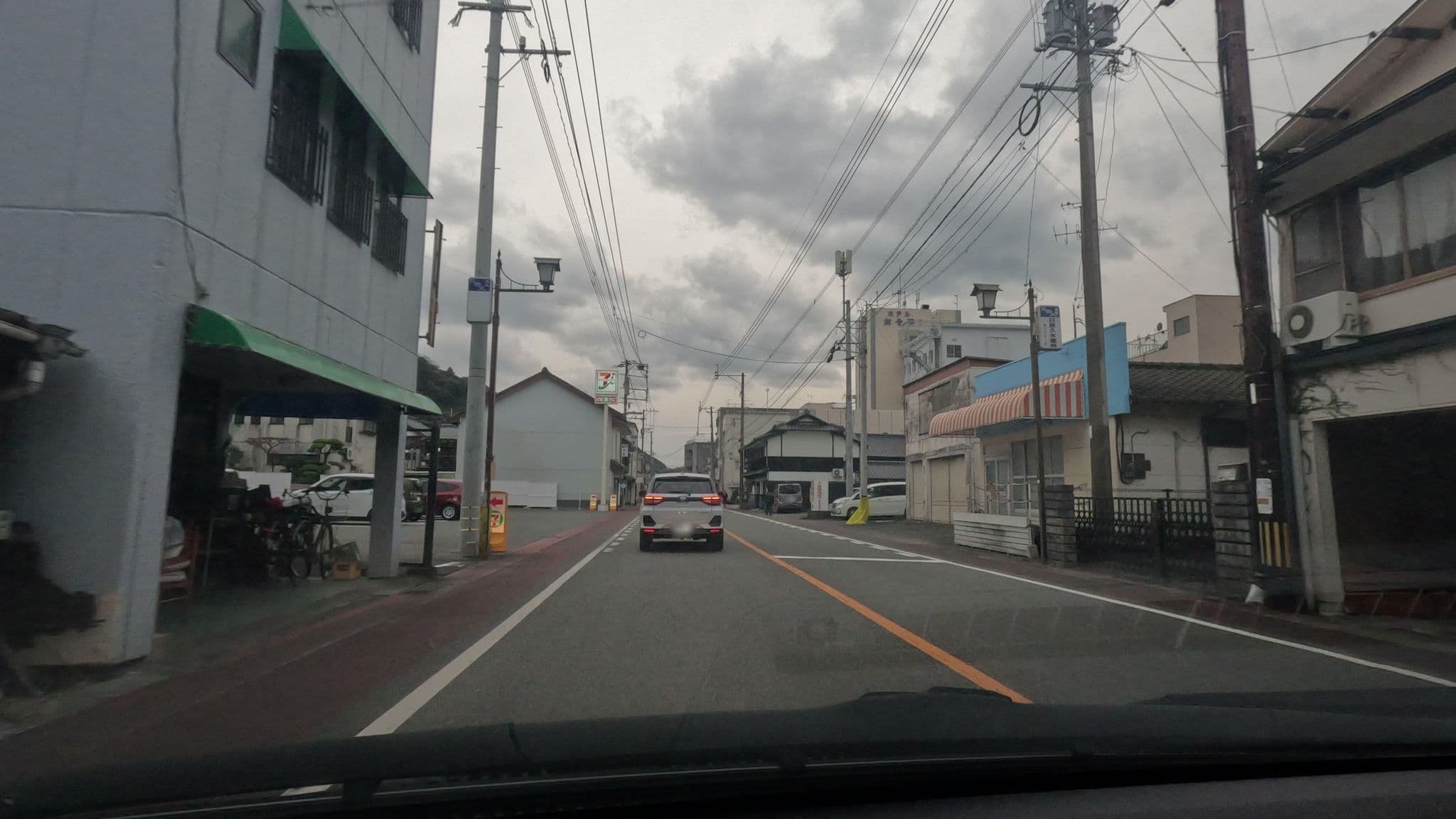 Street view near 山海荘, Honmachi — © alt9800 (CC BY-SA · Mapillary)
