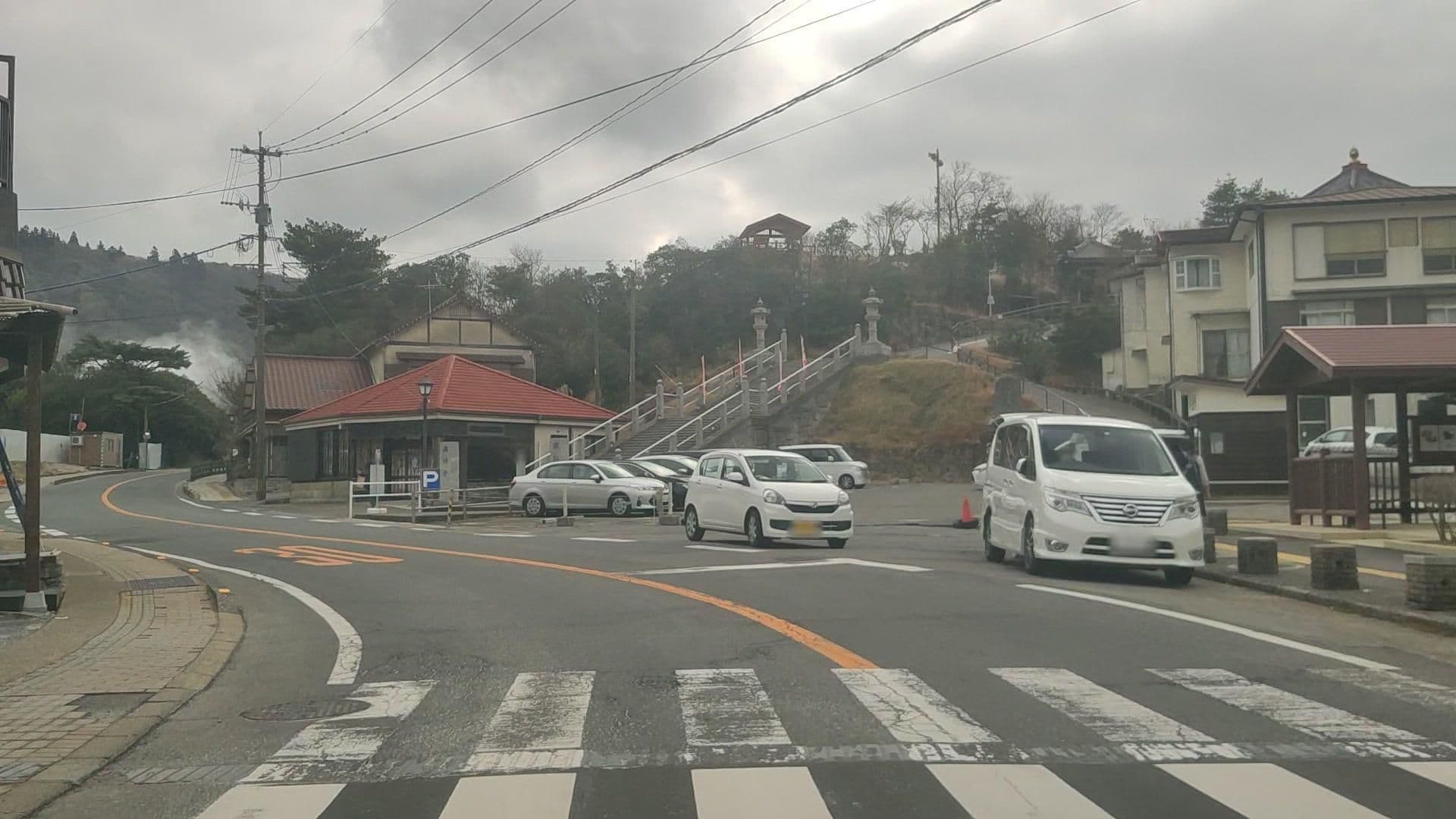 Street view near 雲仙伊乃里の間, Unzen — © drivephotograph (CC BY-SA · Mapillary)