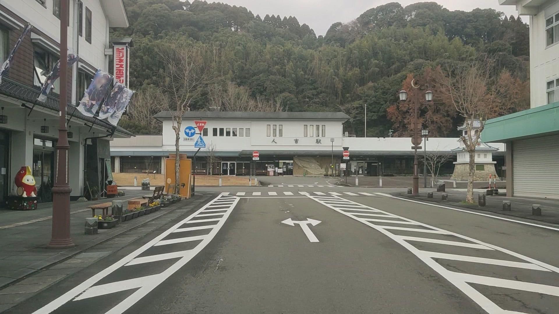 Street view near ステーションビジネスホテル天守閣, Hitoyoshi — © drivephotograph (CC BY-SA · Mapillary)