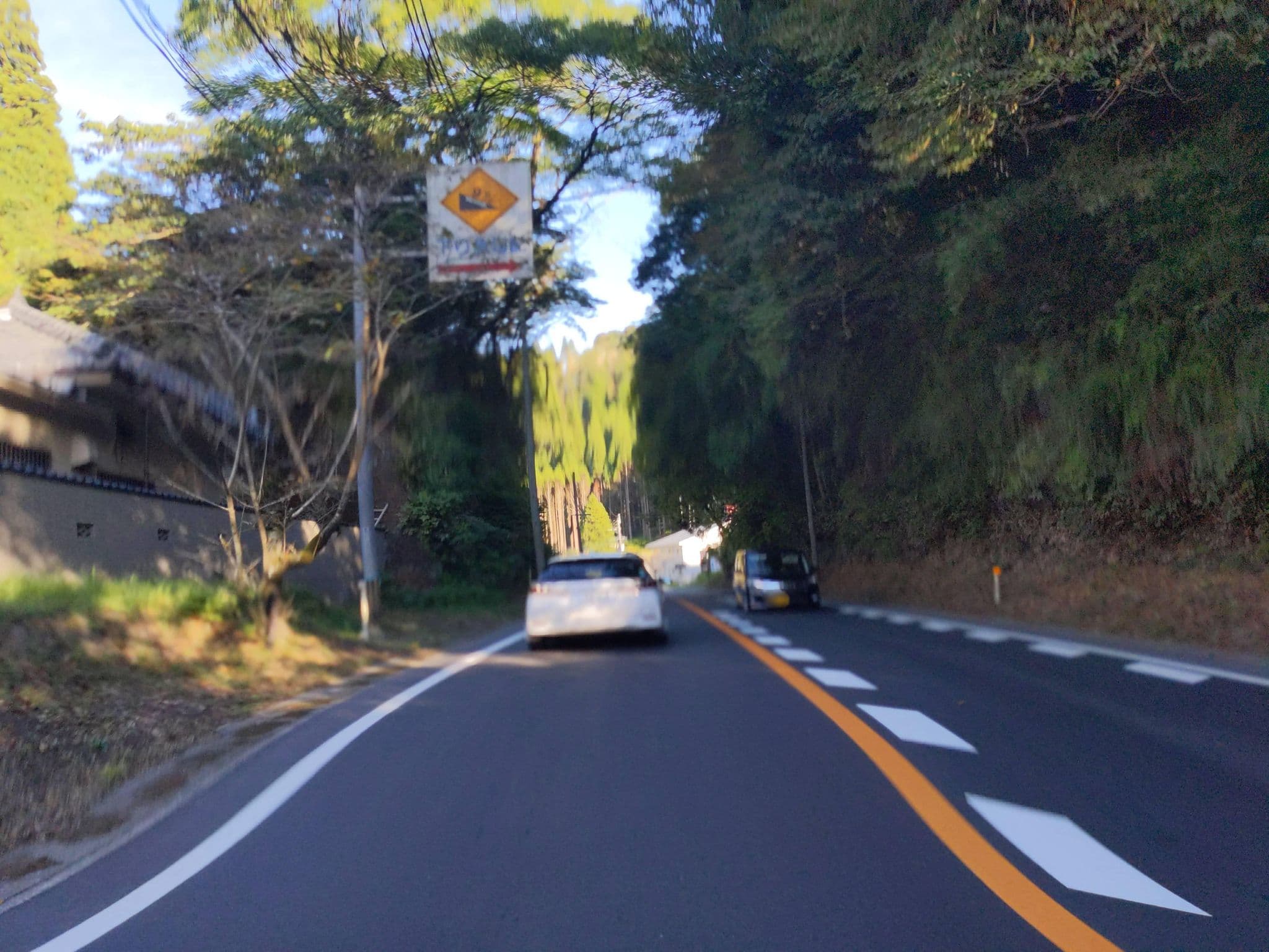 Street view near ビジネスホテル 寿季 本館, Kirishima — © yasunari (CC BY-SA · Mapillary)
