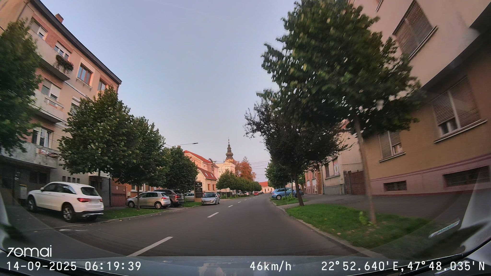 Street view near Hotel Aramia, Satu Mare — © doriel (CC BY-SA · Mapillary)