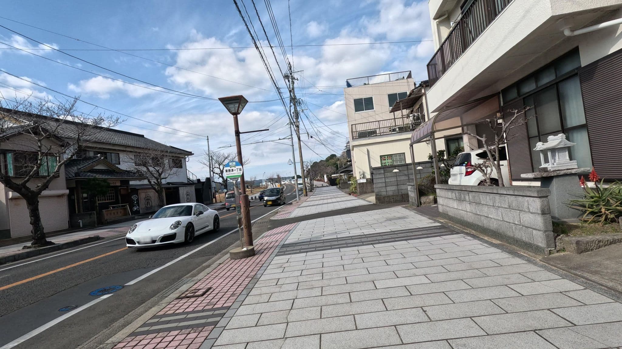 Street view near 河畔の宿 からつキャッスル, Karatsu — © alt9800 (CC BY-SA · Mapillary)