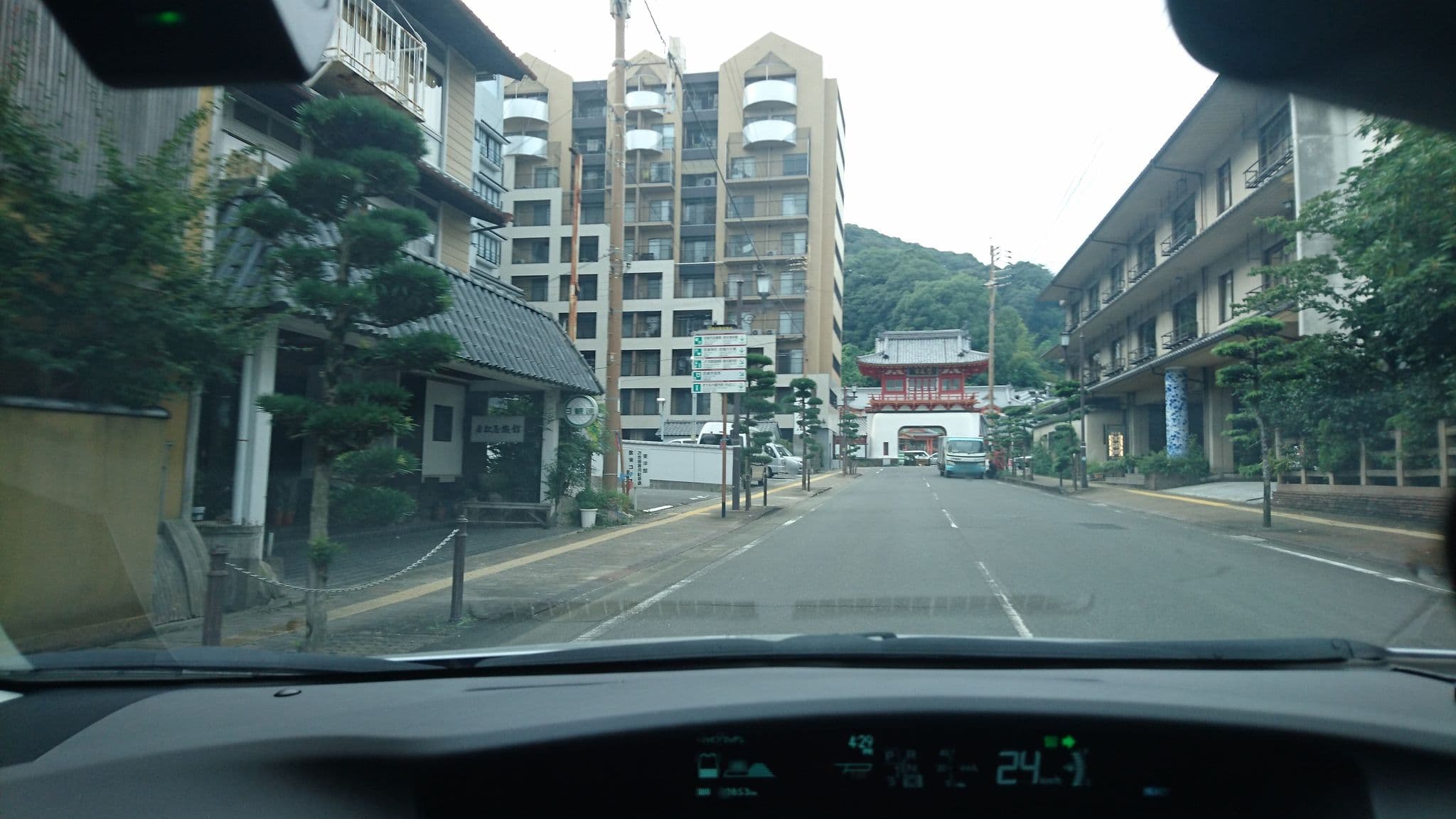 Street view near 懐石宿 扇屋, Takeo — © tsuruhama (CC BY-SA · Mapillary)