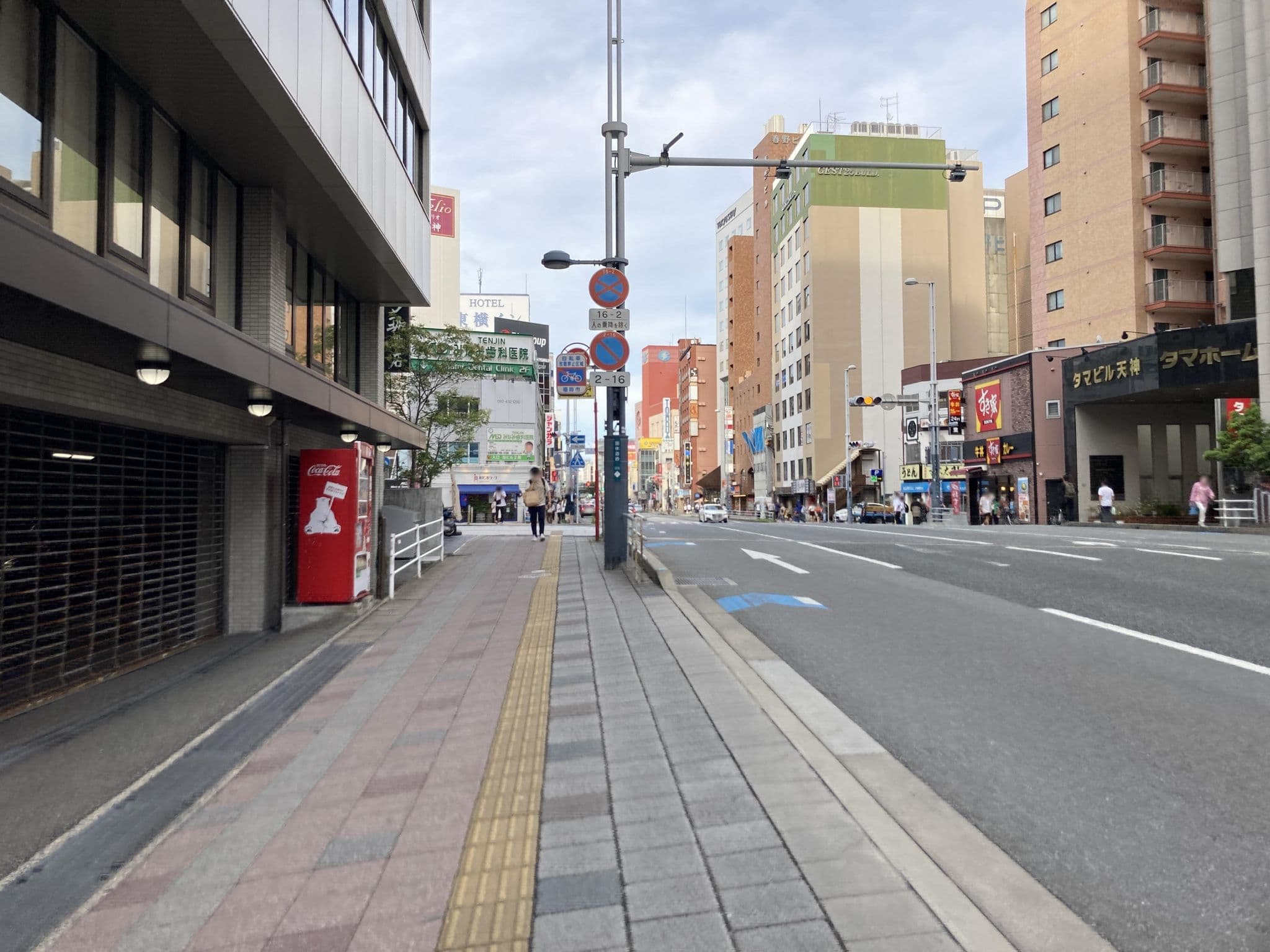 Street view near Comfort Inn Fukuoka Tenjin, Fukuoka — © alt9800 (CC BY-SA · Mapillary)