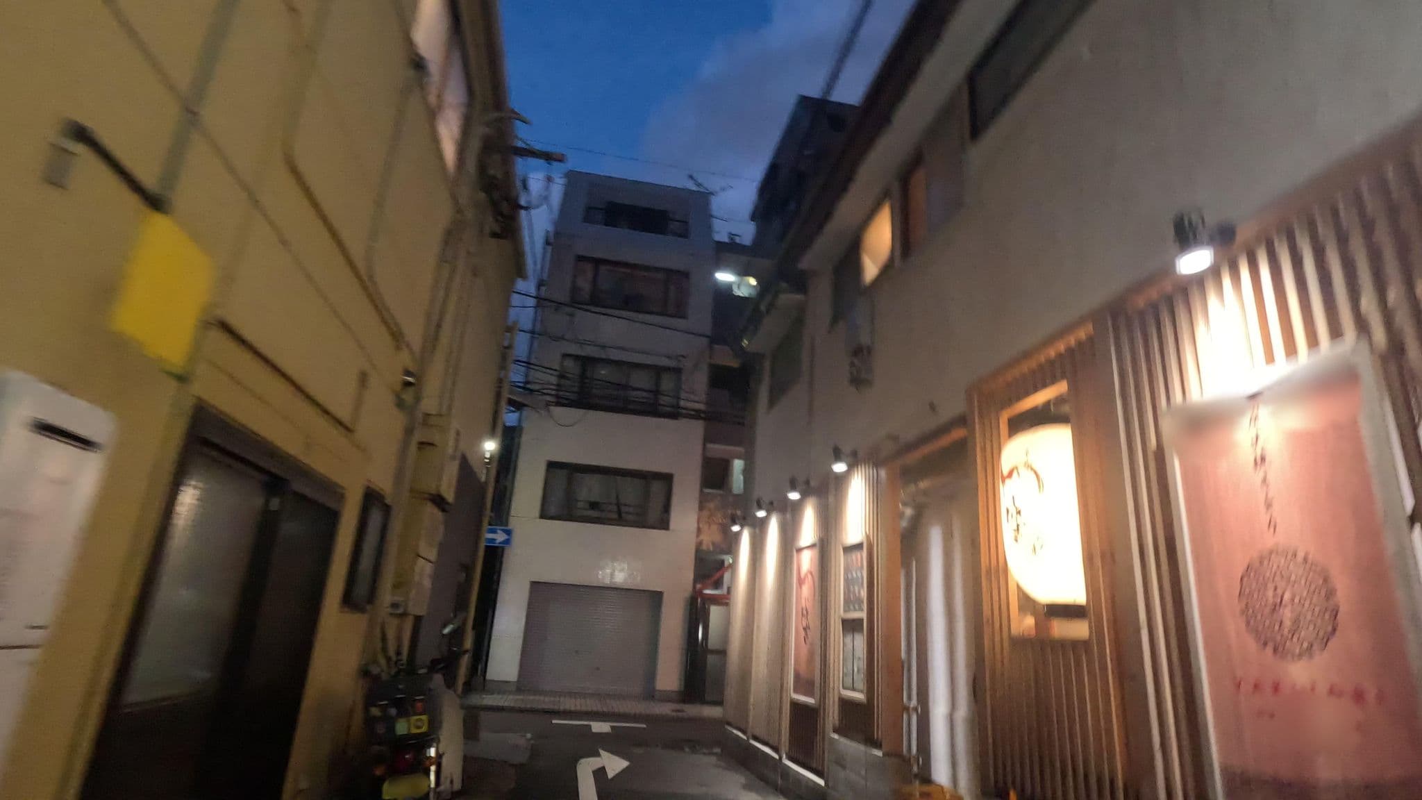 Street view near Coins Hostel Tenjin, Fukuoka — © alt9800 (CC BY-SA · Mapillary)