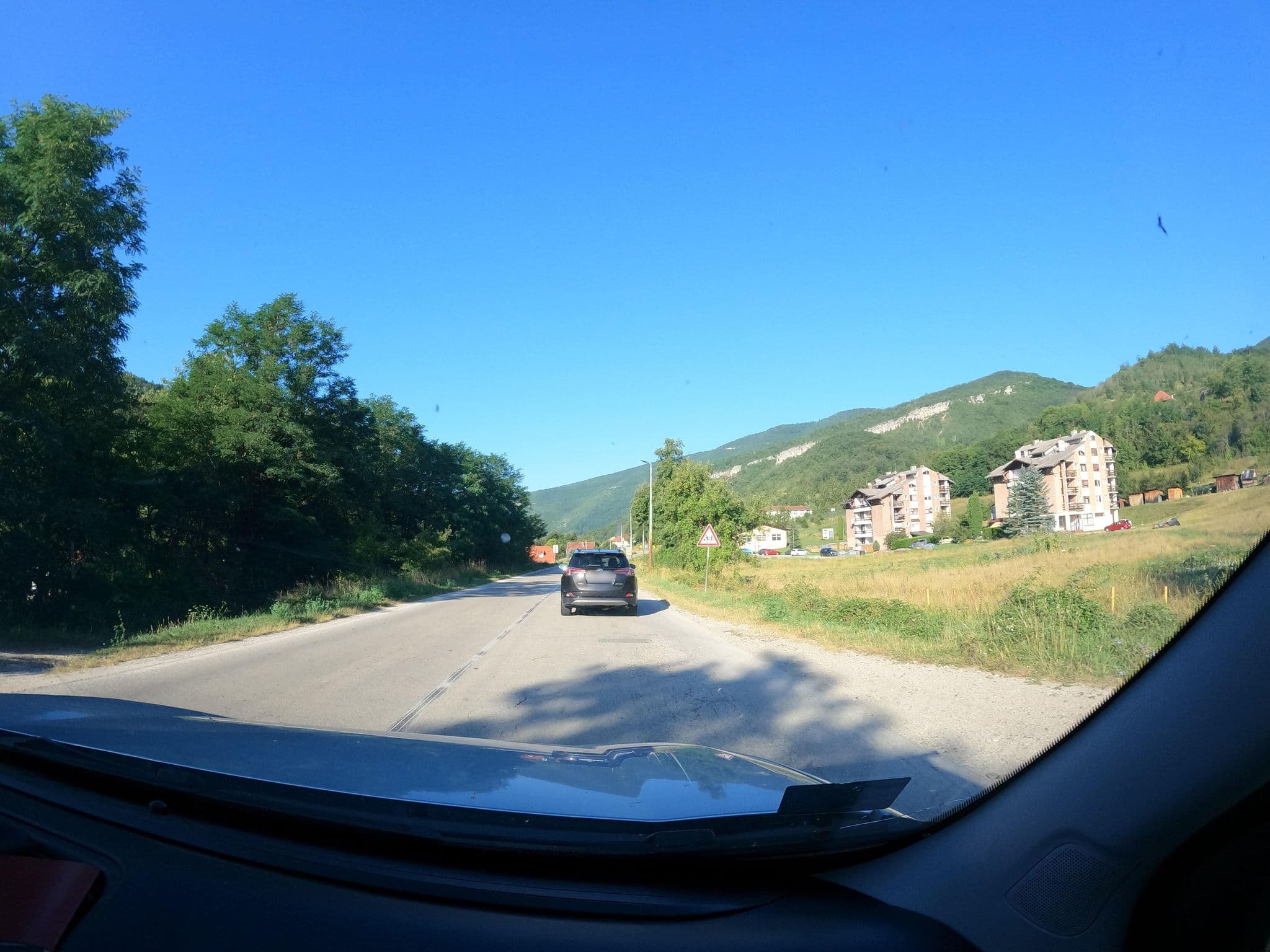 Street view near Apartment Ostojic, Ðurići — © borovac (CC BY-SA · Mapillary)