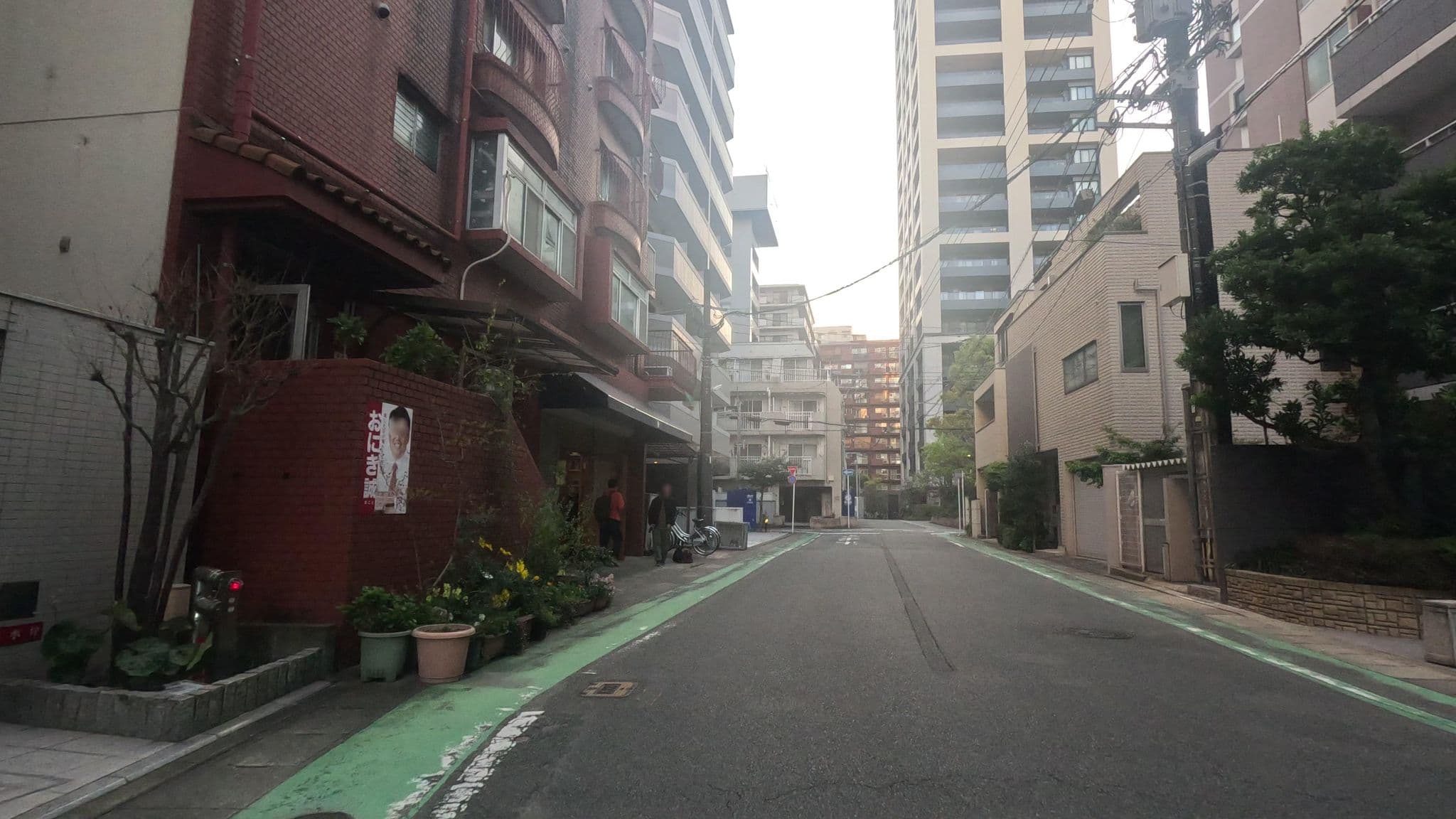 Street view near alphabet inn 福岡大濠公園, Fukuoka — © alt9800 (CC BY-SA · Mapillary)