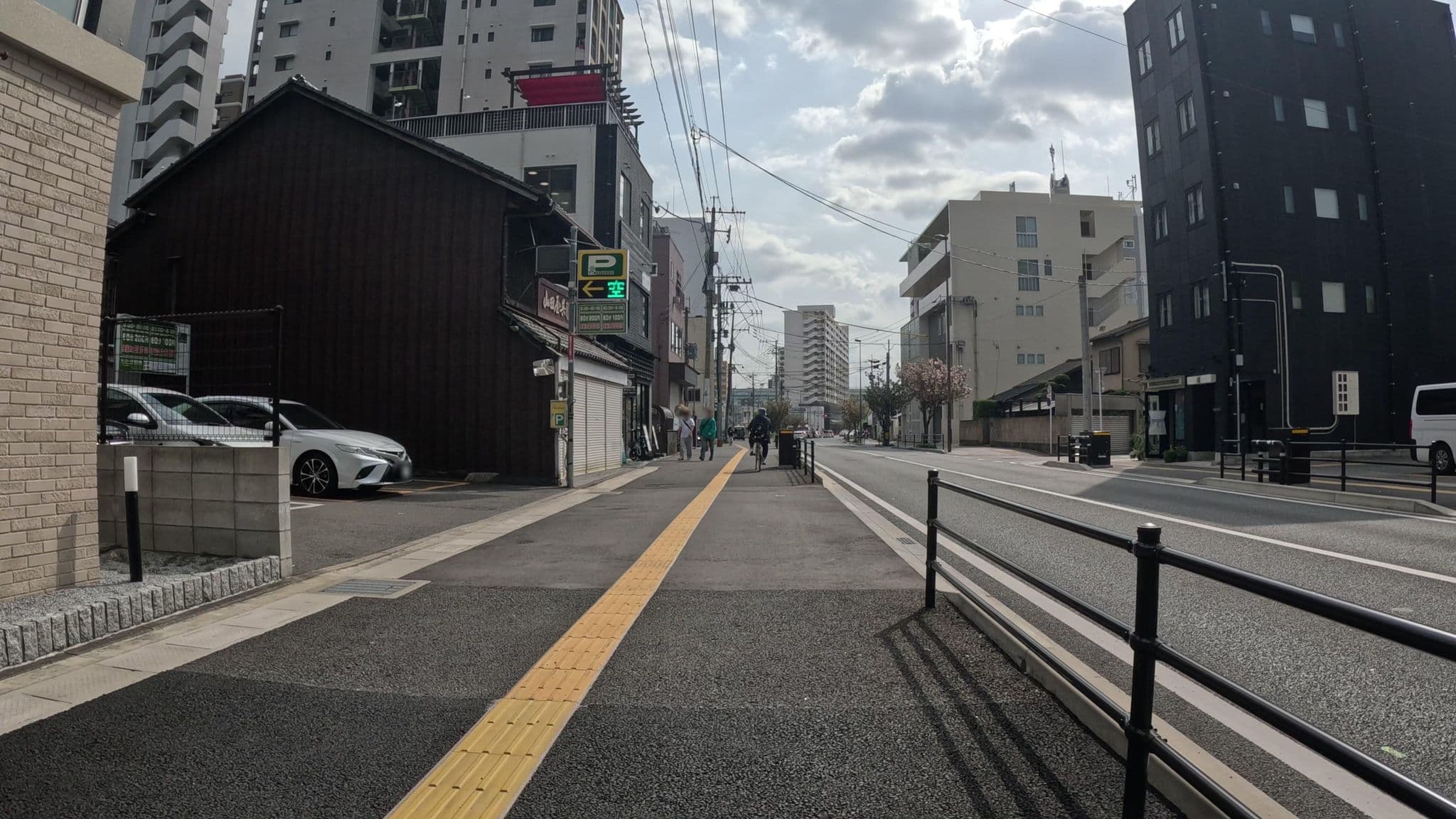 Street view near Nekokura Hostel, Fukuoka — © alt9800 (CC BY-SA · Mapillary)