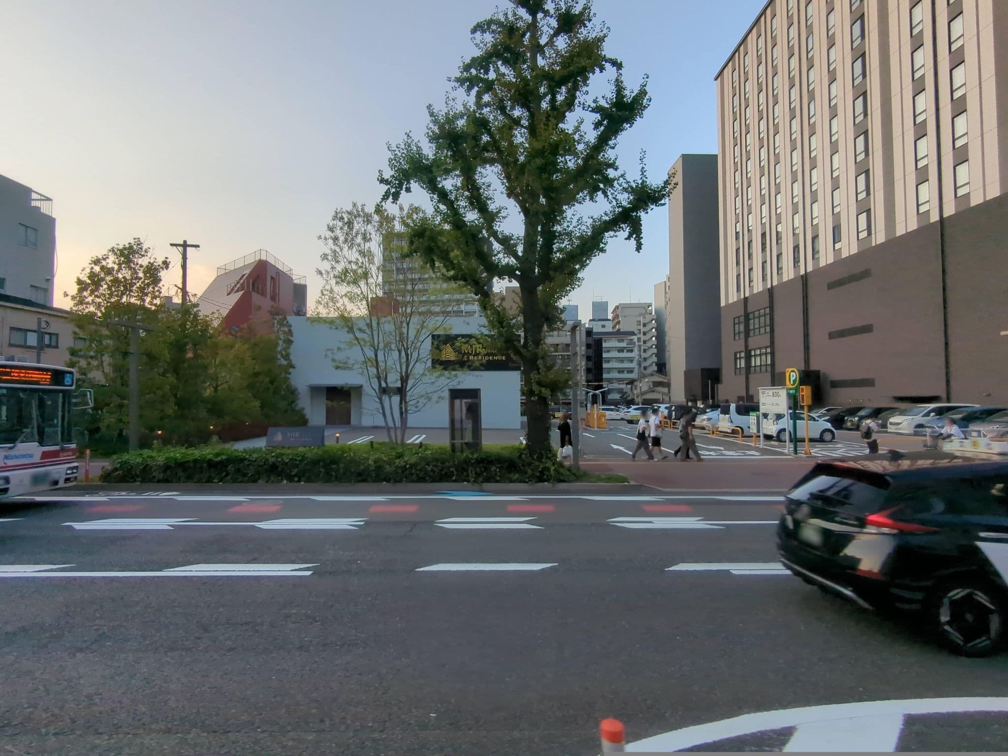 Street view near Hotel Trad 博多, Fukuoka — © mitz (CC BY-SA · Mapillary)