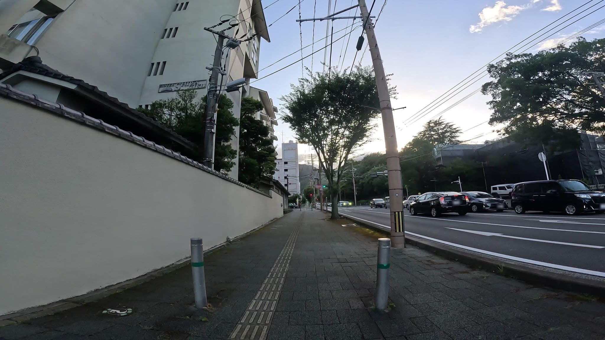 Street view near 別府温泉 ホテル白菊, Beppu — © alt9800 (CC BY-SA · Mapillary)
