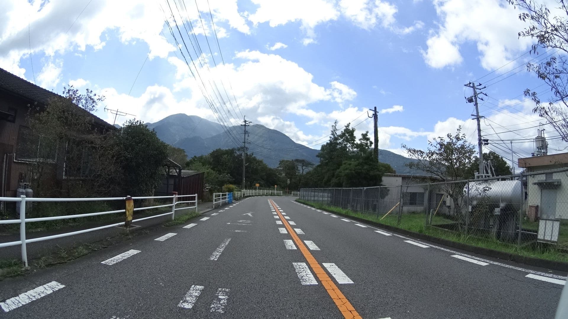 Street view near 癒しの里 観布亭, Yufu — © yasunari (CC BY-SA · Mapillary)