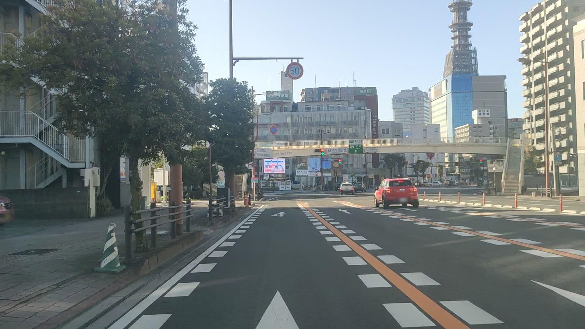 Street view near アネックスホテルクドウ, Ōita — © drivephotograph (CC BY-SA · Mapillary)