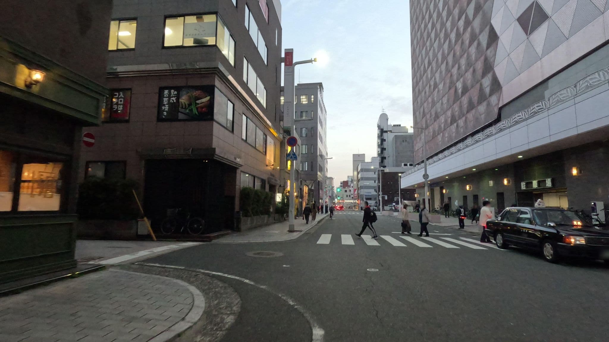 Street view near ビジネスホテル イタリー館, Kitakyushu — © alt9800 (CC BY-SA · Mapillary)