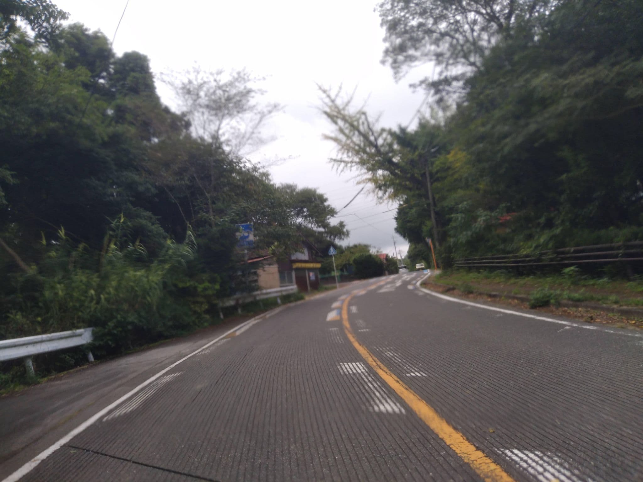 Street view near 山の家 粋邑 HIRAODAI, Kanda — © yasunari (CC BY-SA · Mapillary)
