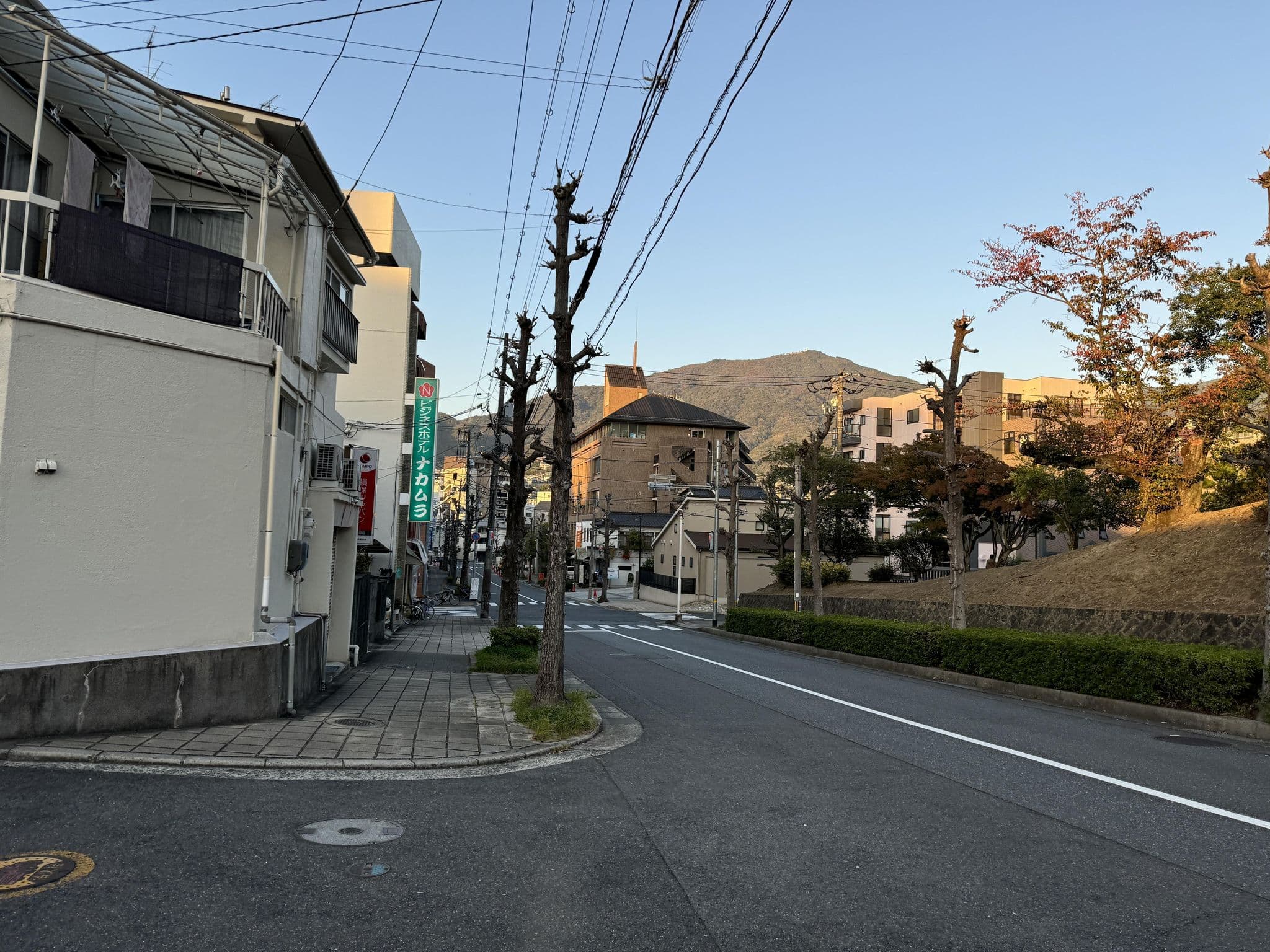Street view near ビジネスホテルナカムラ, Kure — © okadatsuneo (CC BY-SA · Mapillary)
