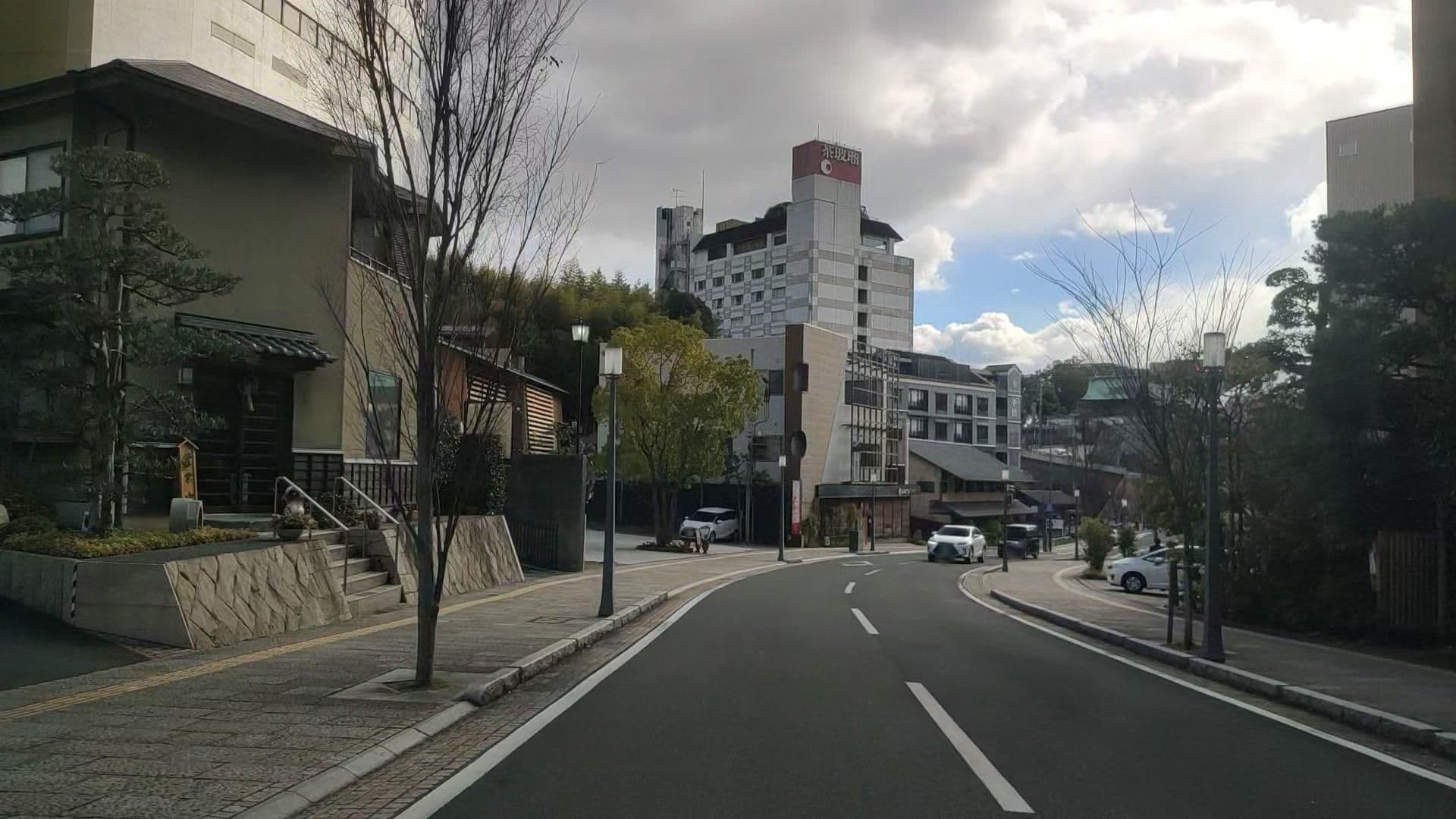 Street view near 大和屋本店, Matsuyama — © drivephotograph (CC BY-SA · Mapillary)