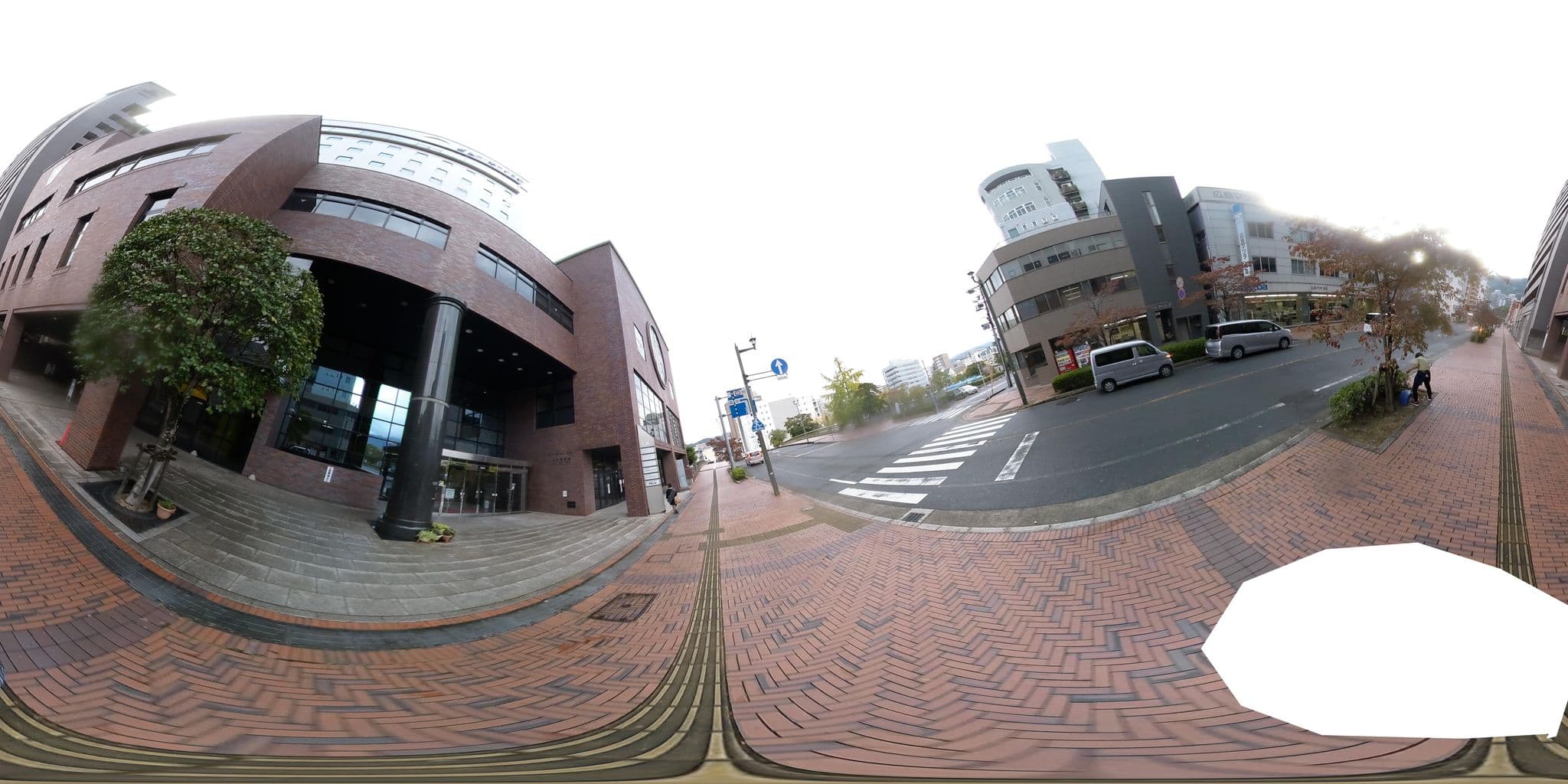 Street view near 呉海員会館, Kure — © okadatsuneo (CC BY-SA · Mapillary)