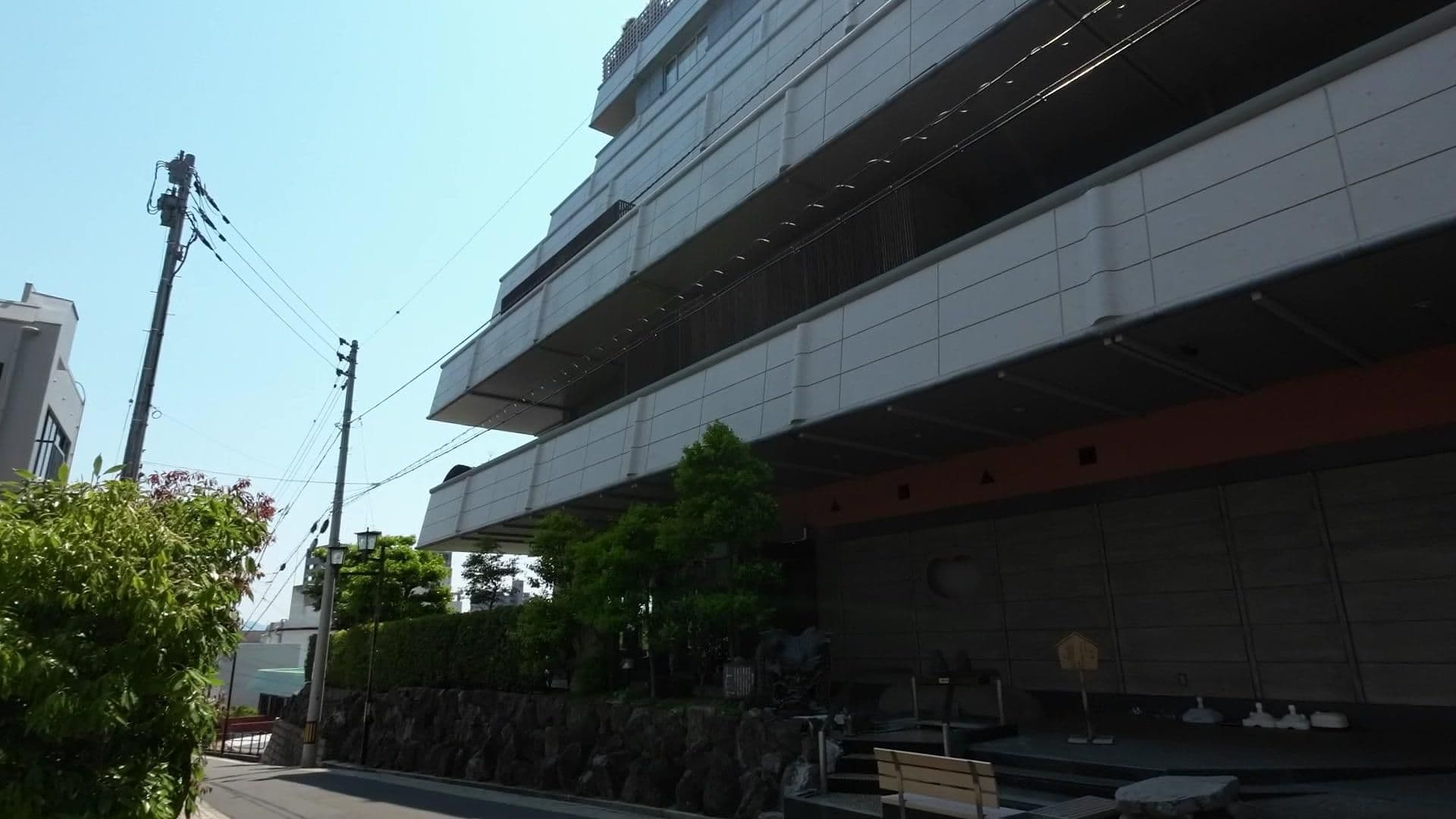 Street view near 道後温泉 道後舘, Matsuyama — © drivephotograph (CC BY-SA · Mapillary)