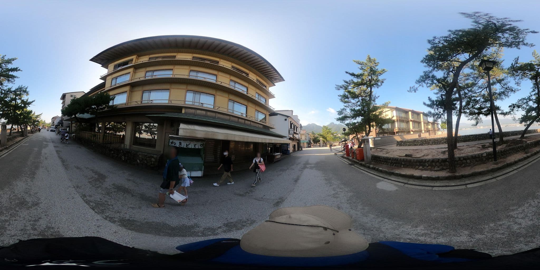 Street view near ホテル みや離宮, Miyajima — © castletrain (CC BY-SA · Mapillary)