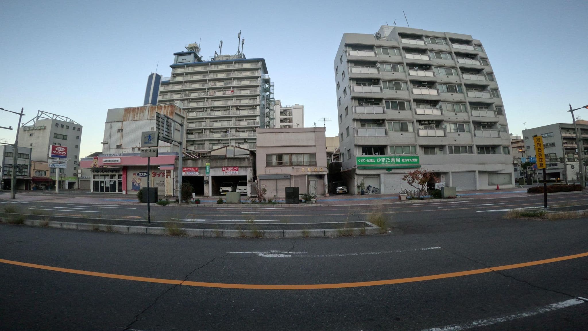 Street view near ビジネスホテル三島, Kure — © okadatsuneo (CC BY-SA · Mapillary)