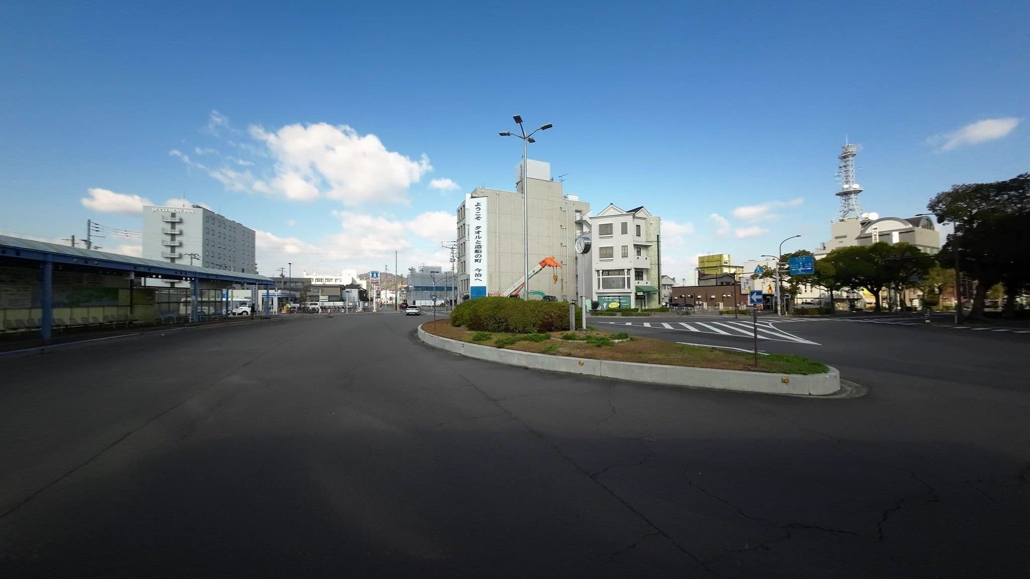 Street view near ホテルクラウンヒルズ今治, Imabari — © drivephotograph (CC BY-SA · Mapillary)
