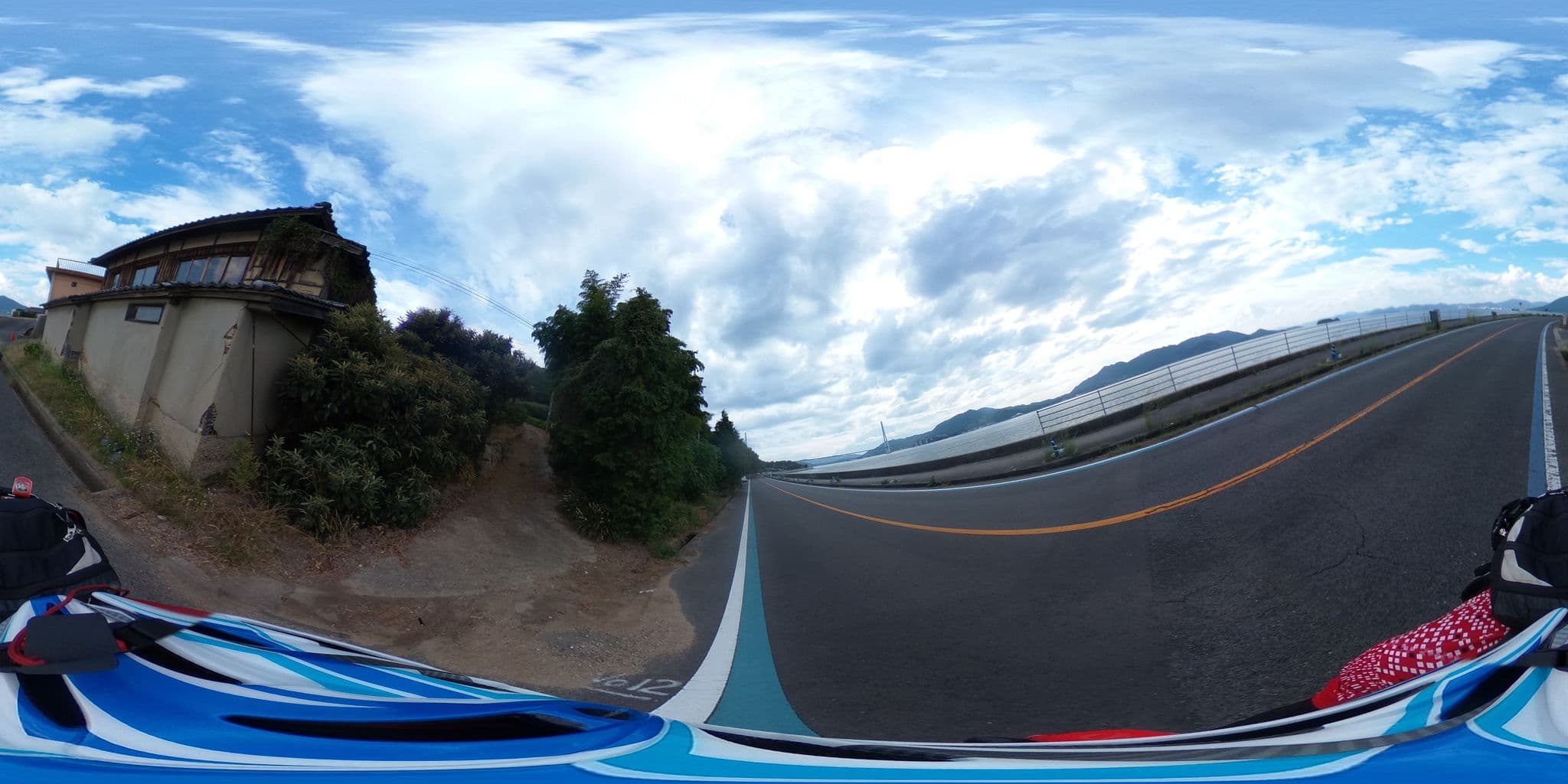 Street view near Takumi Hotel Tarumi, Innoshima — © nmaruichi (CC BY-SA · Mapillary)