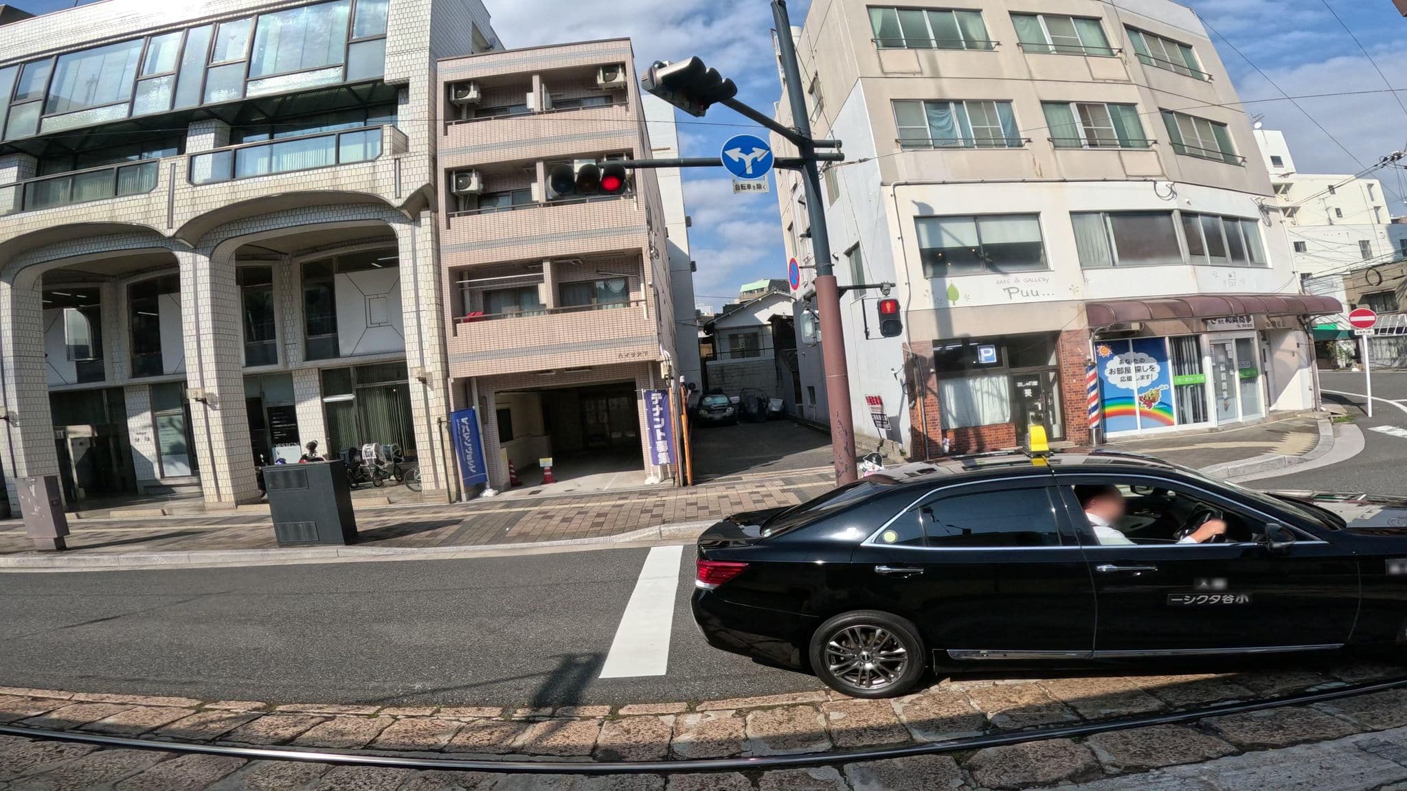Street view near 広島パークシティホテル, Hiroshima — © okadatsuneo (CC BY-SA · Mapillary)