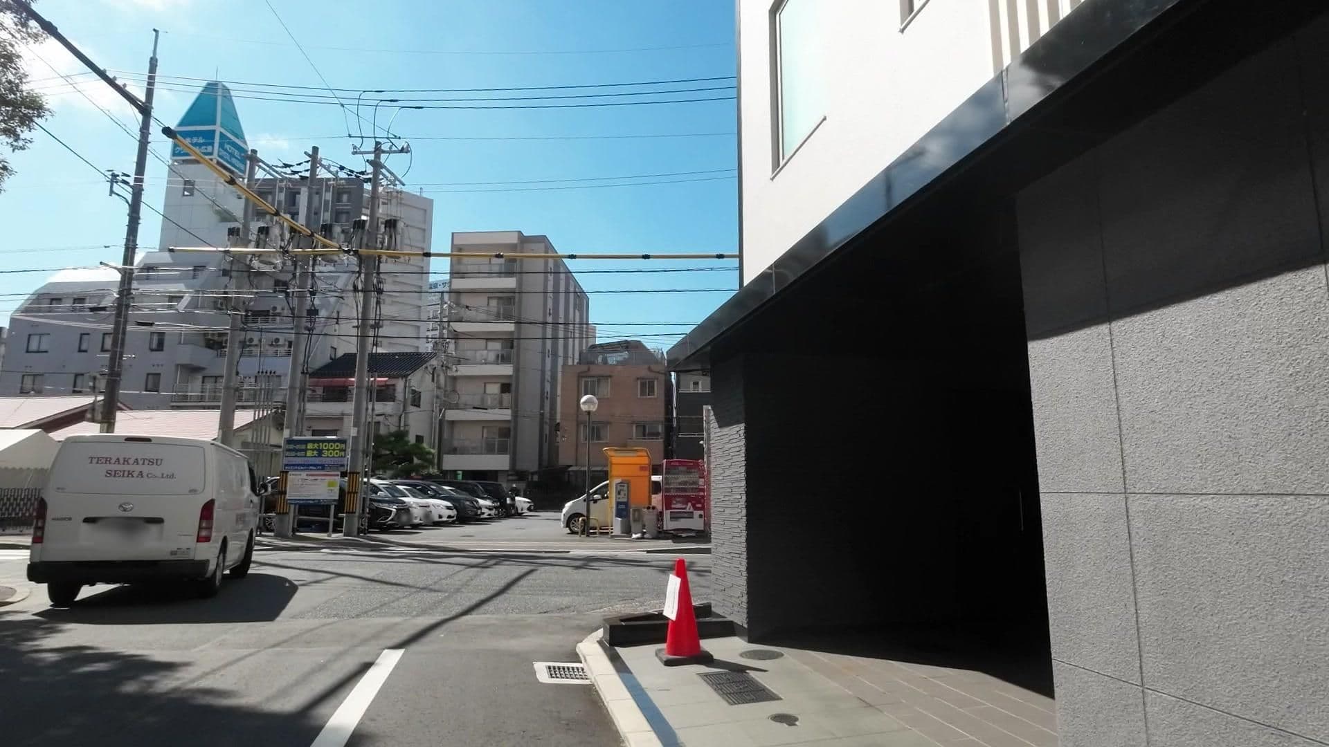 Street view near ホテル広島ガーデンパレス, Hiroshima — © drivephotograph (CC BY-SA · Mapillary)