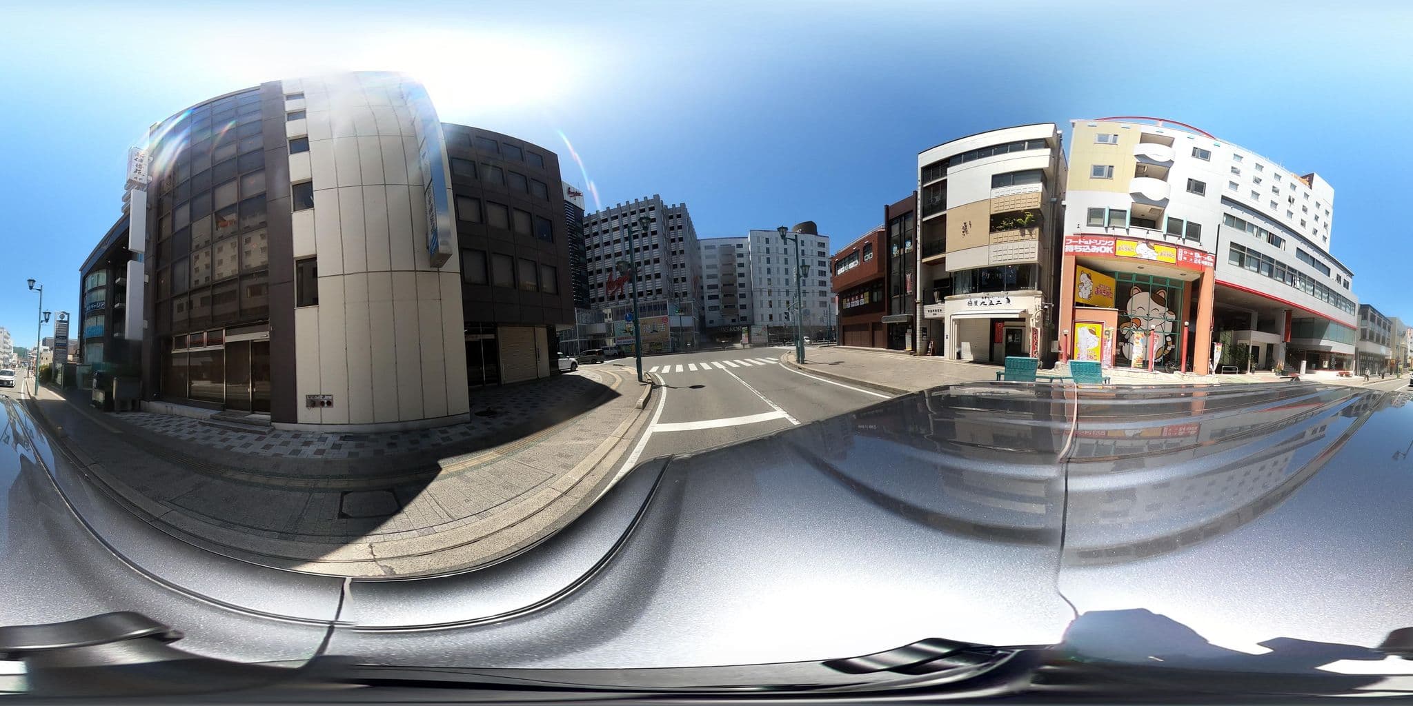 Street view near ホテル ヴァンコーネル, Higashihiroshima — © castletrain (CC BY-SA · Mapillary)