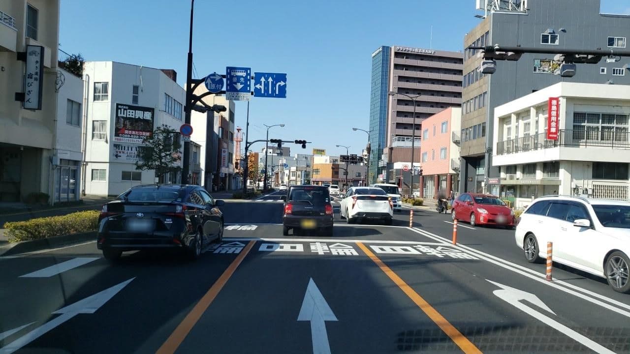 Street view near 歩き遍路宿 びざん, Tokushima — © harimawood (CC BY-SA · Mapillary)