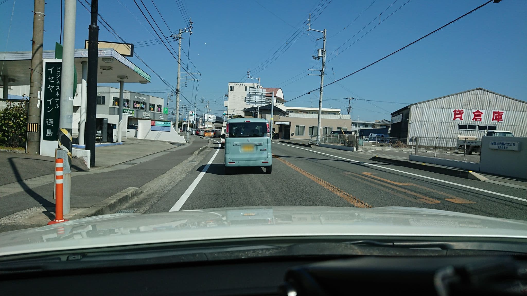 Street view near ビジネスホテル ワールド・イン徳島, Matsushige — © poncotsu (CC BY-SA · Mapillary)