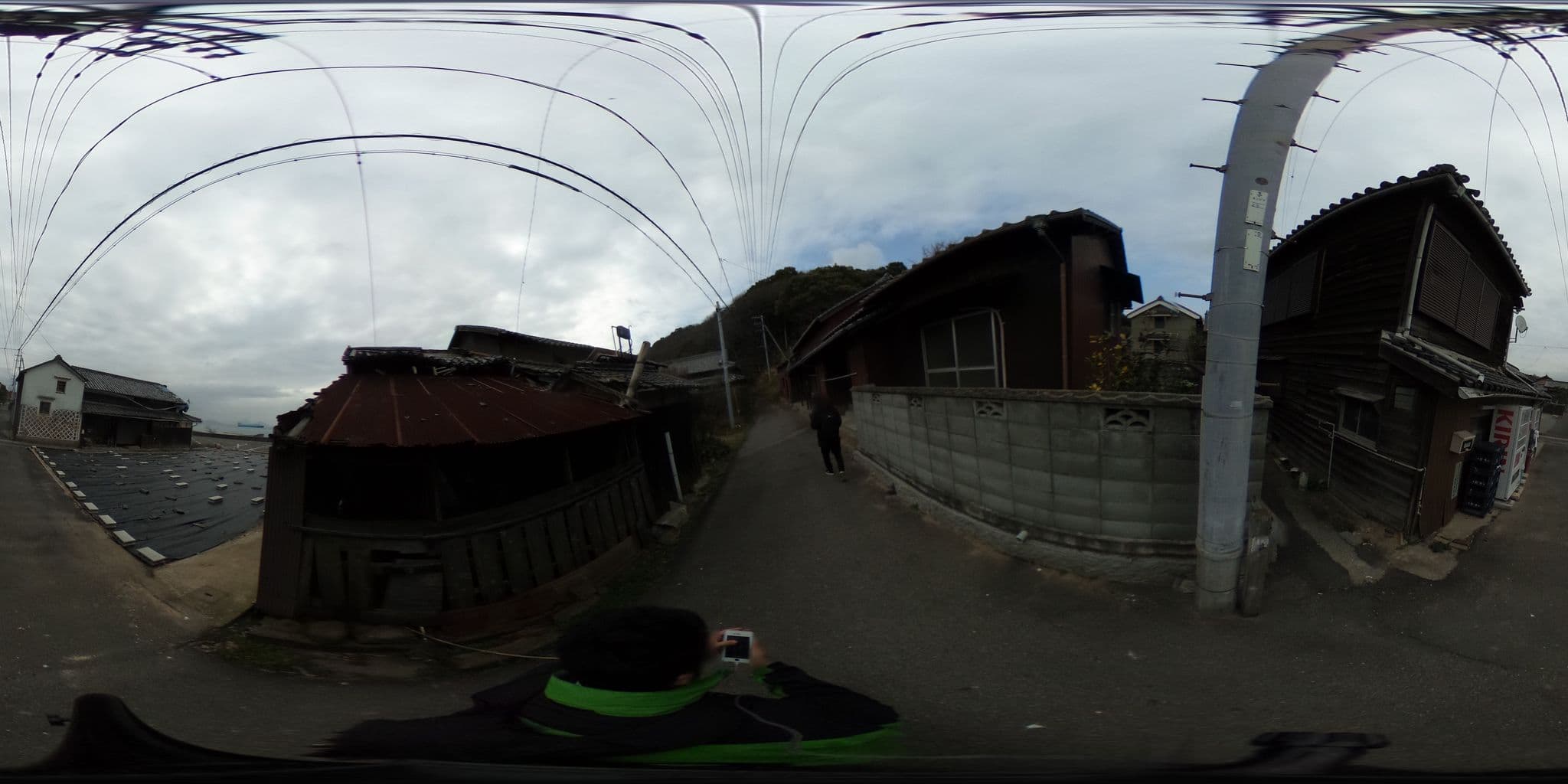 Street view near 塩飽屋, Sakaidechō — © gatuhiko6051 (CC BY-SA · Mapillary)