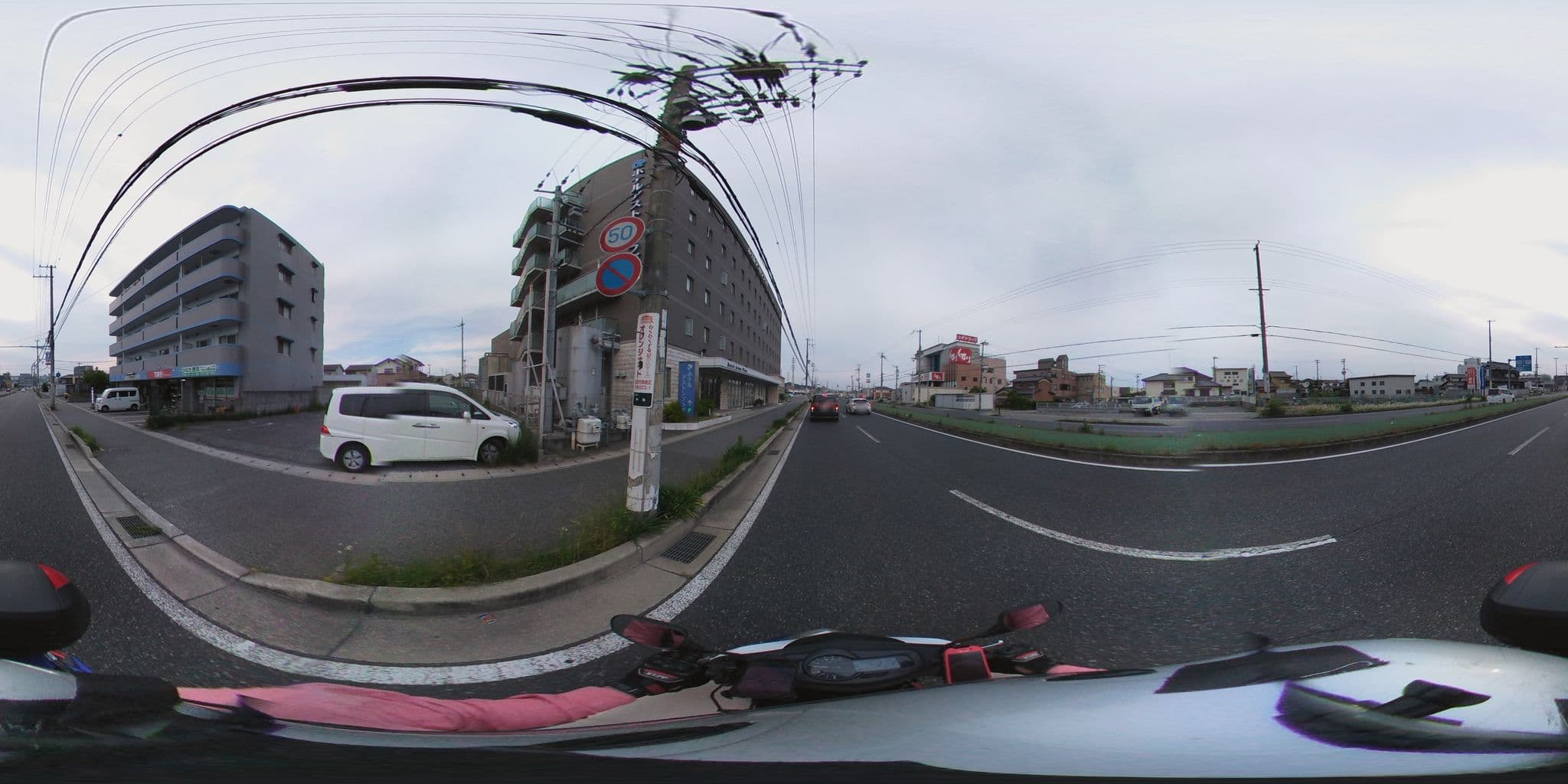 Street view near ホテルアストンプラザ姫路, Himeji — © harimawood (CC BY-SA · Mapillary)