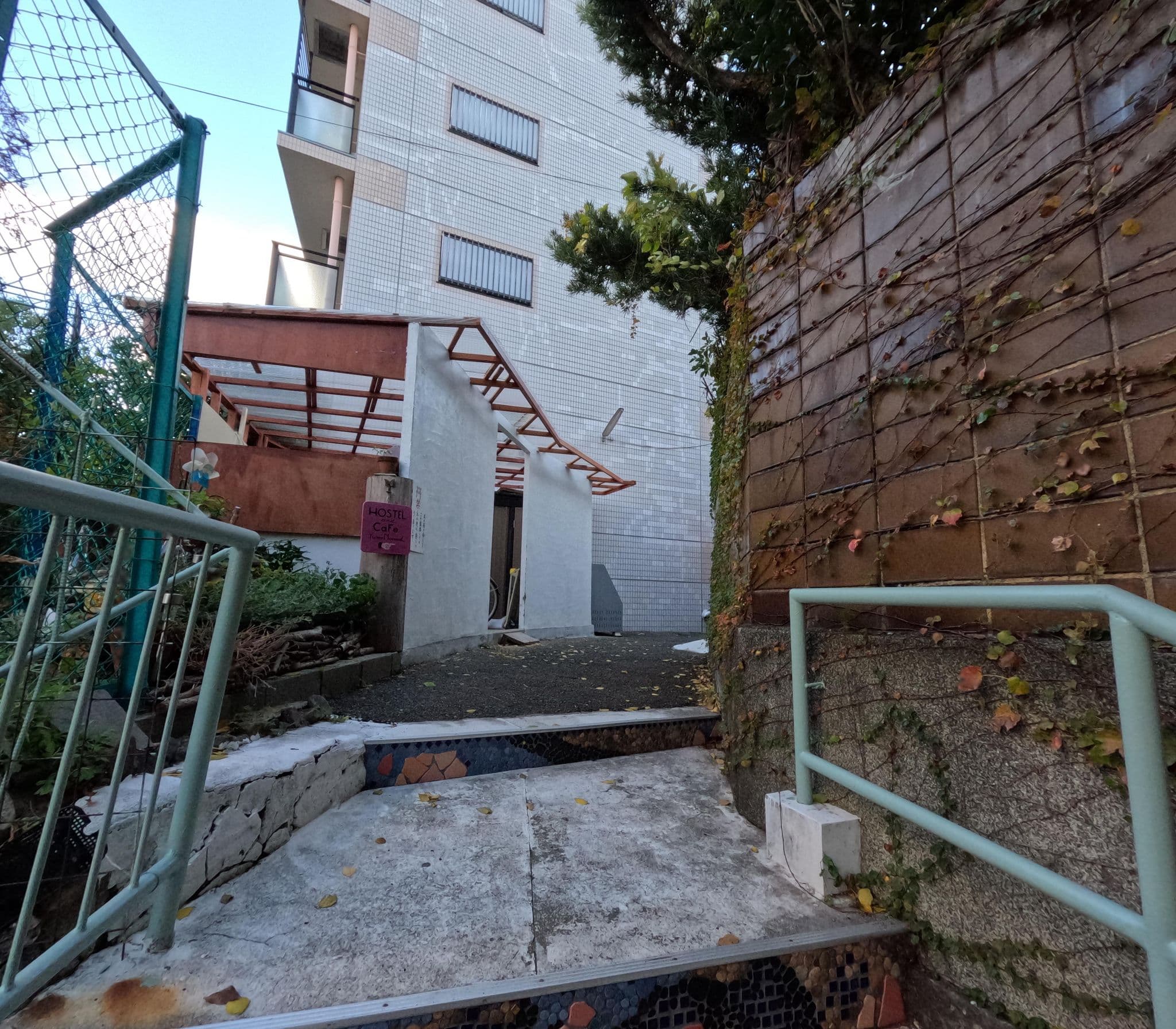 Street view near Yume Nomad, Kobe — © okadatsuneo (CC BY-SA · Mapillary)