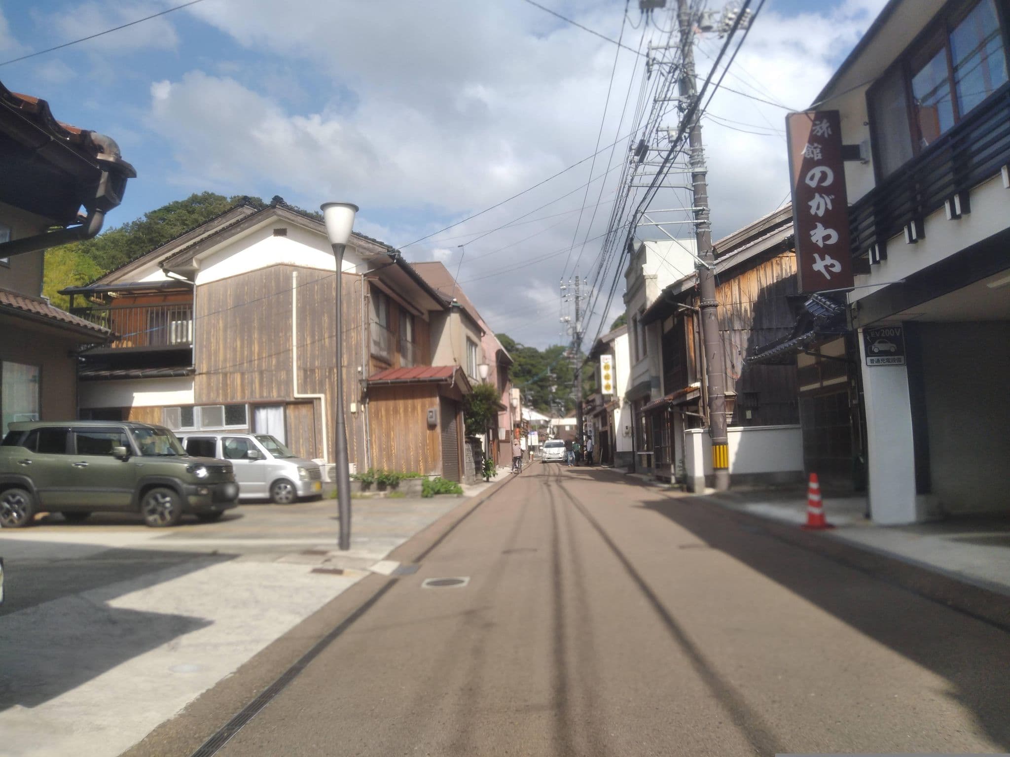 Street view near のがわや旅館, Gōtsuchō — © yasunari (CC BY-SA · Mapillary)