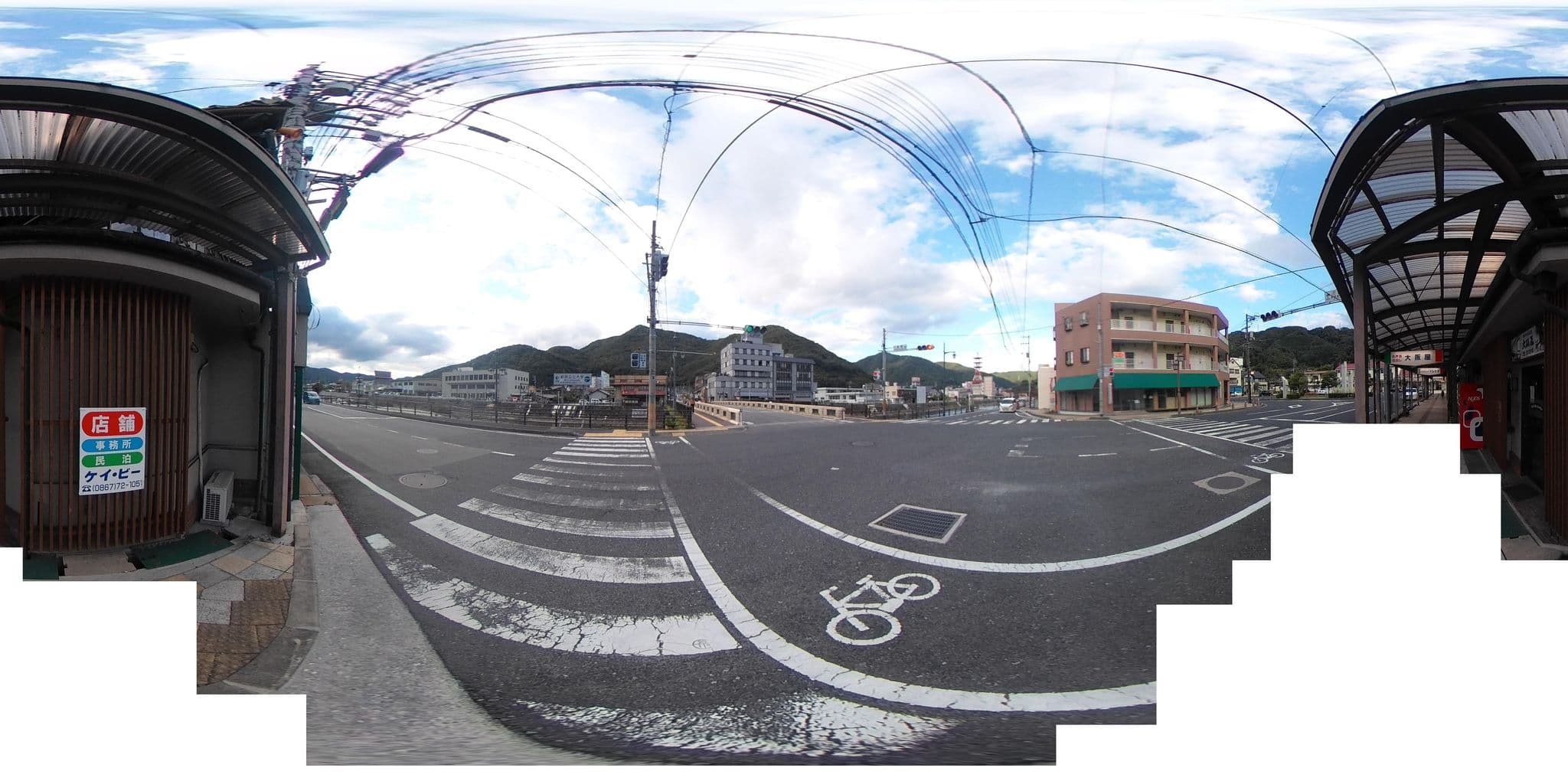 Street view near 大阪屋, Niimi — © okadatsuneo (CC BY-SA · Mapillary)