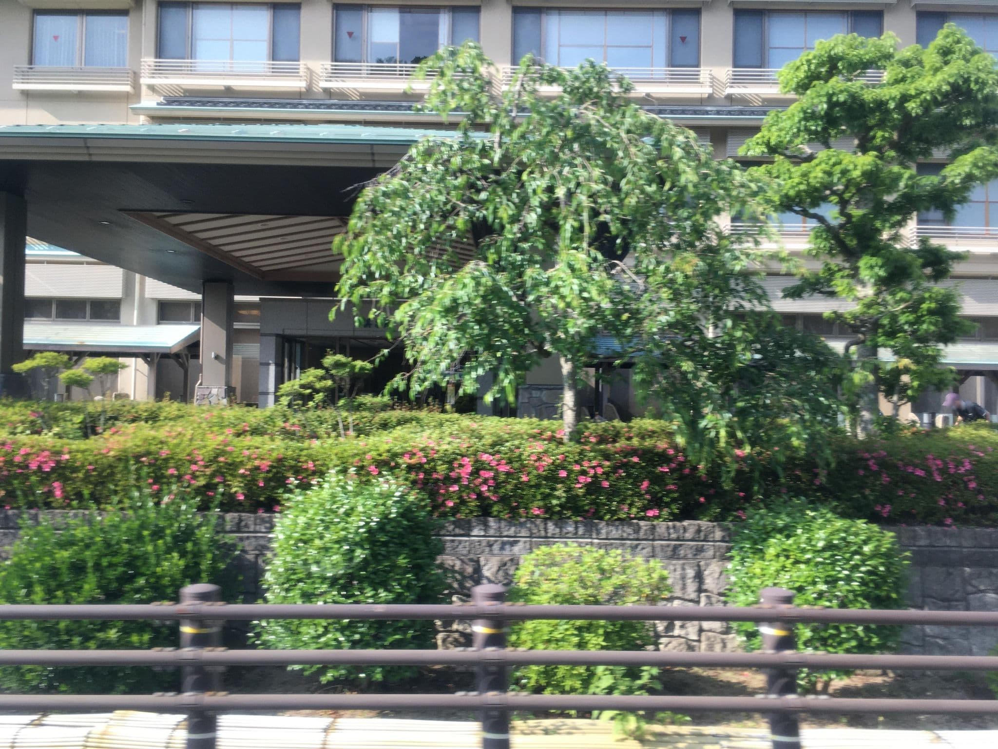 Street view near 渓泉閣, Misasa — © ChenJJ (CC BY-SA · Mapillary)