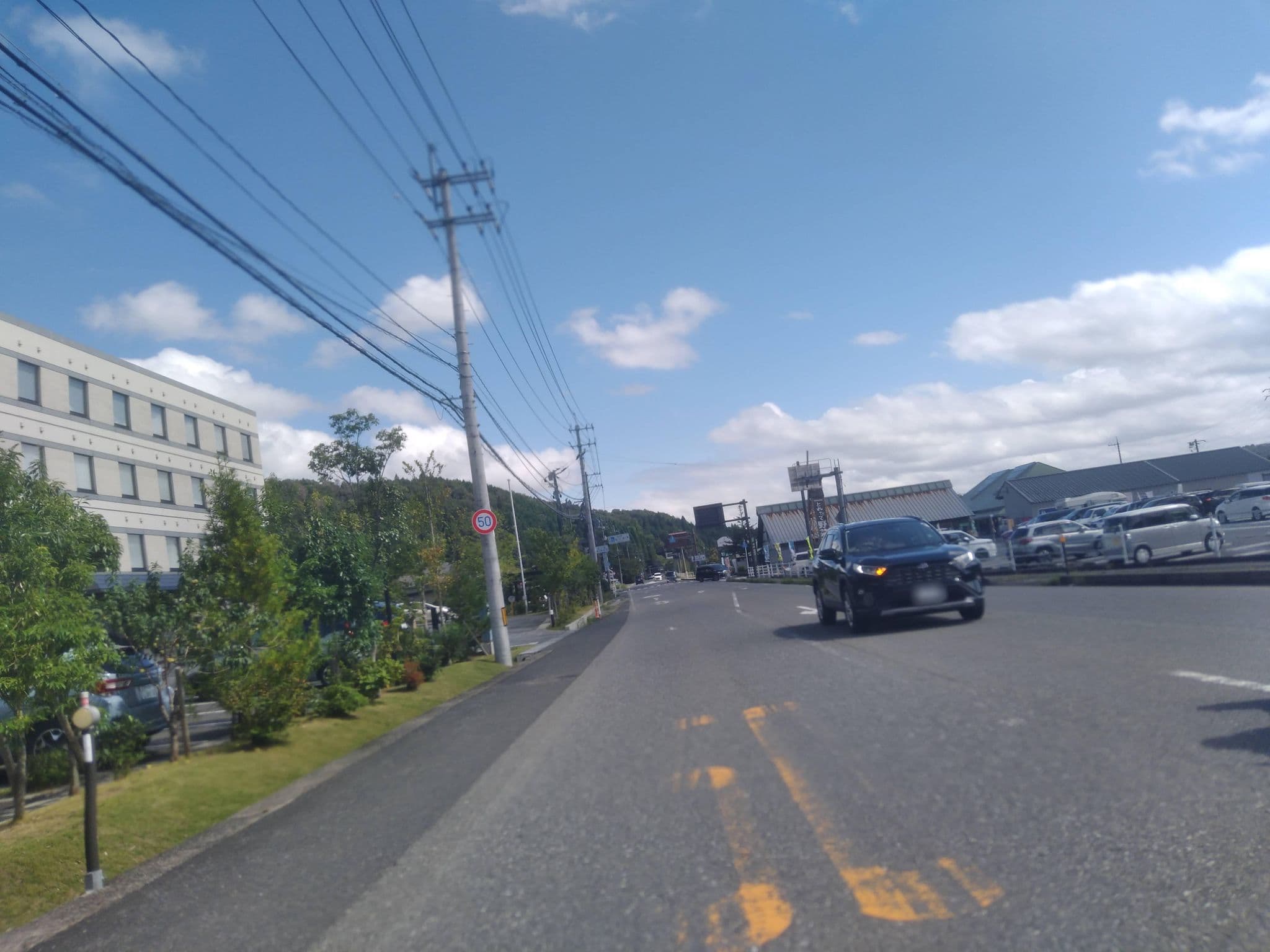 Street view near フェアフィールド・バイ・マリオット・岡山蒜山高原, Ebi — © yasunari (CC BY-SA · Mapillary)
