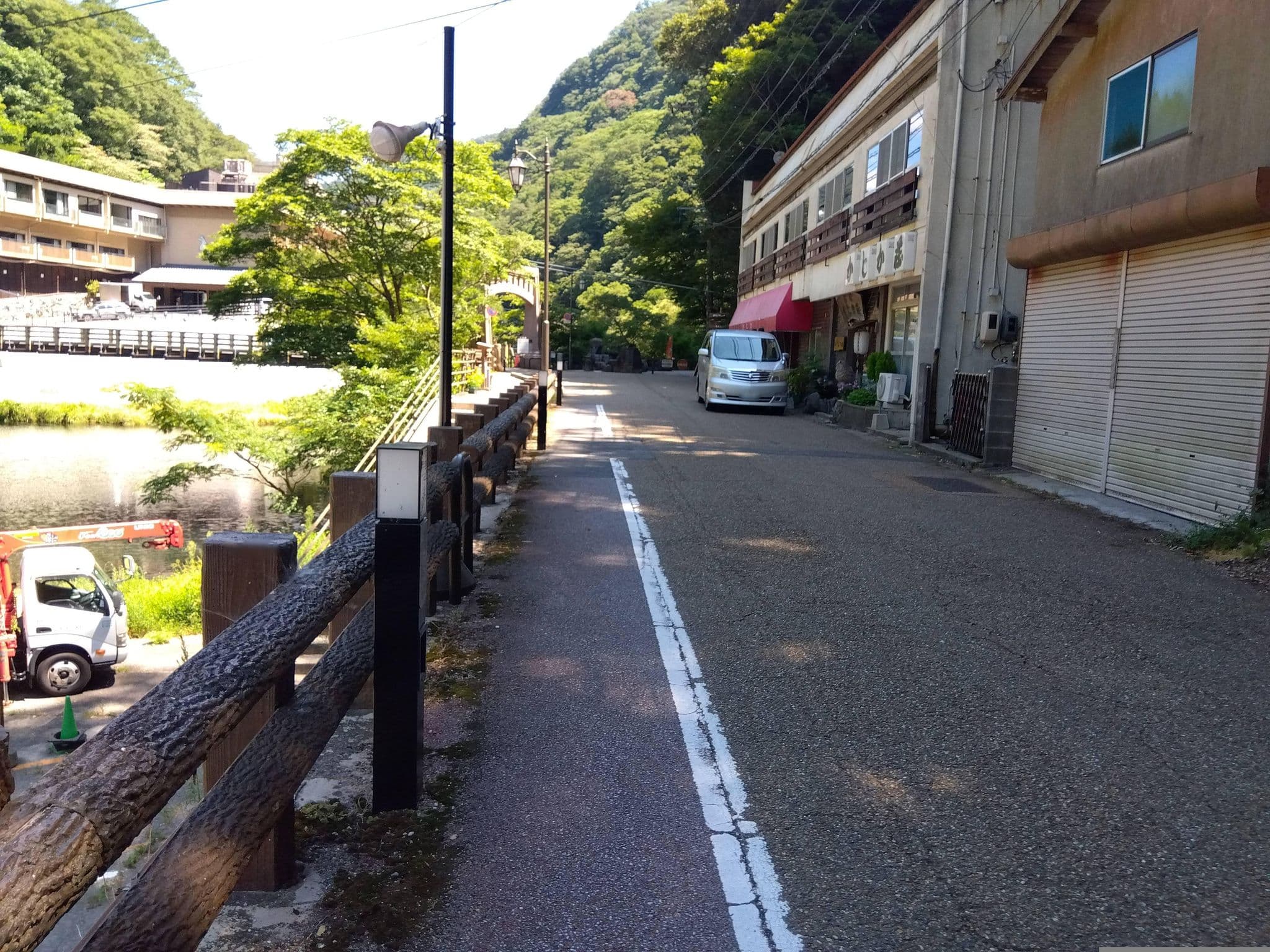 Street view near かじか荘, Maniwa — © claus1228 (CC BY-SA · Mapillary)